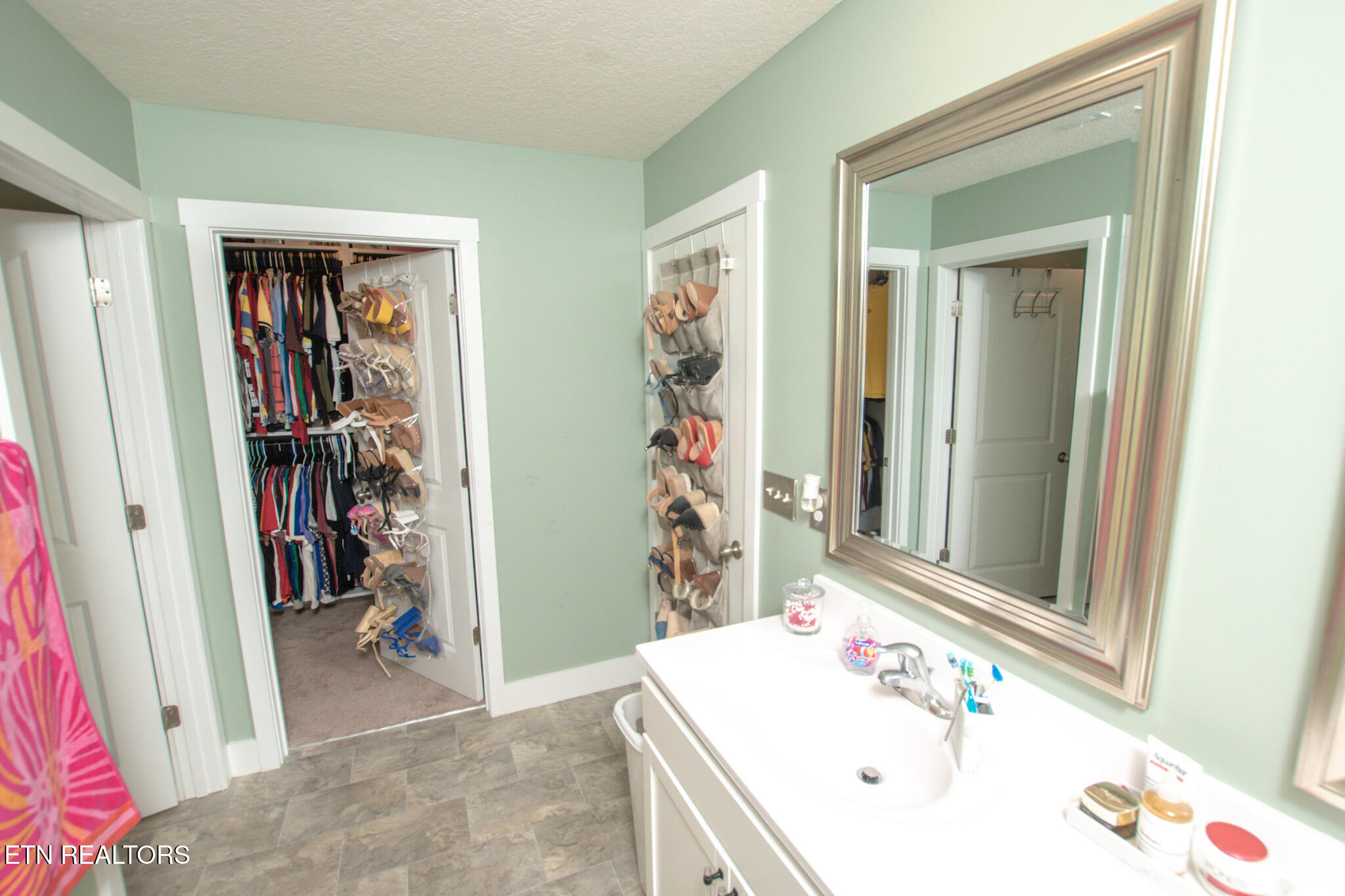 7502 Grasshopper Lane Corryton TN 37721