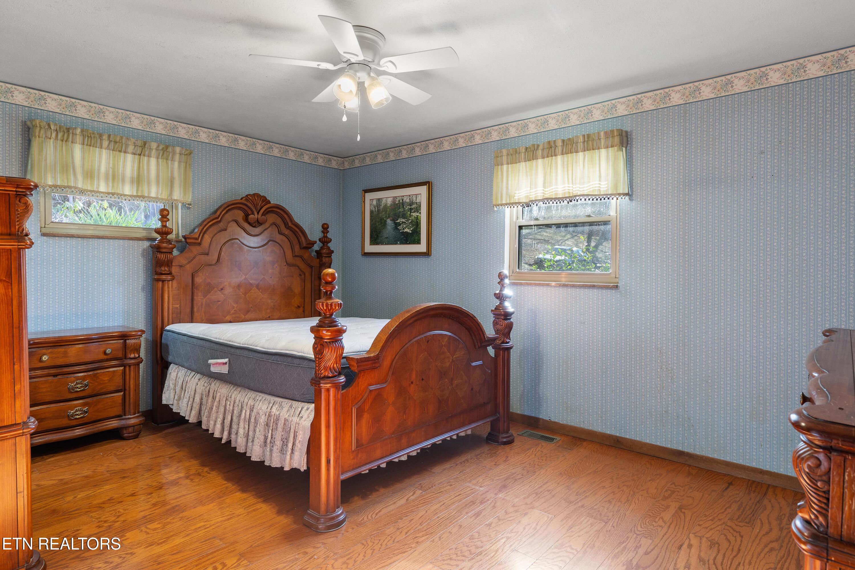 691 Barclay Lane Jellico TN 37762