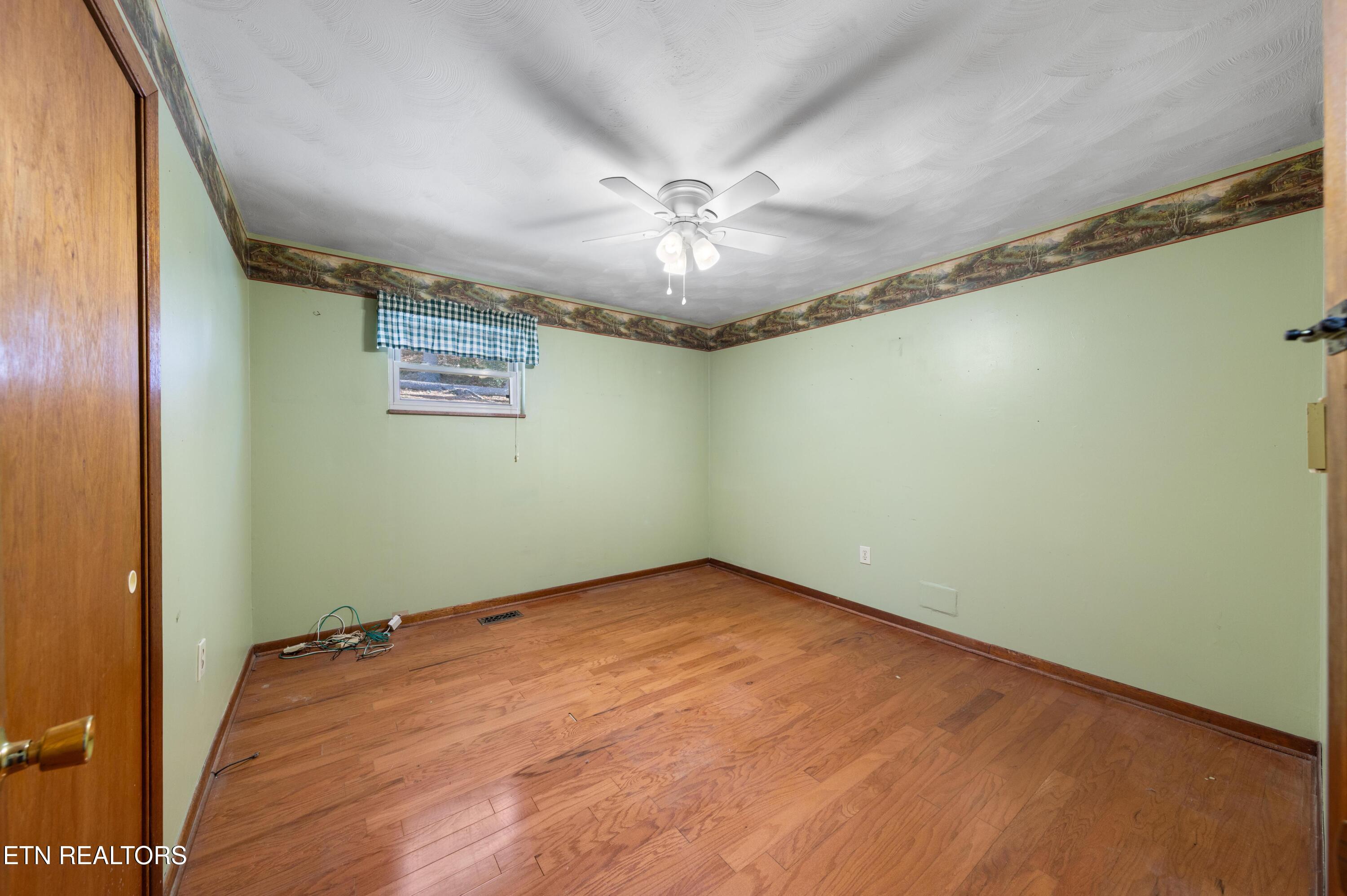 691 Barclay Lane Jellico TN 37762