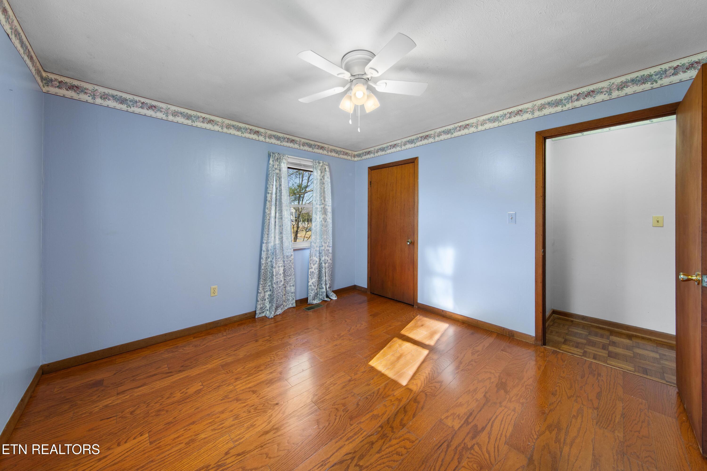 691 Barclay Lane Jellico TN 37762