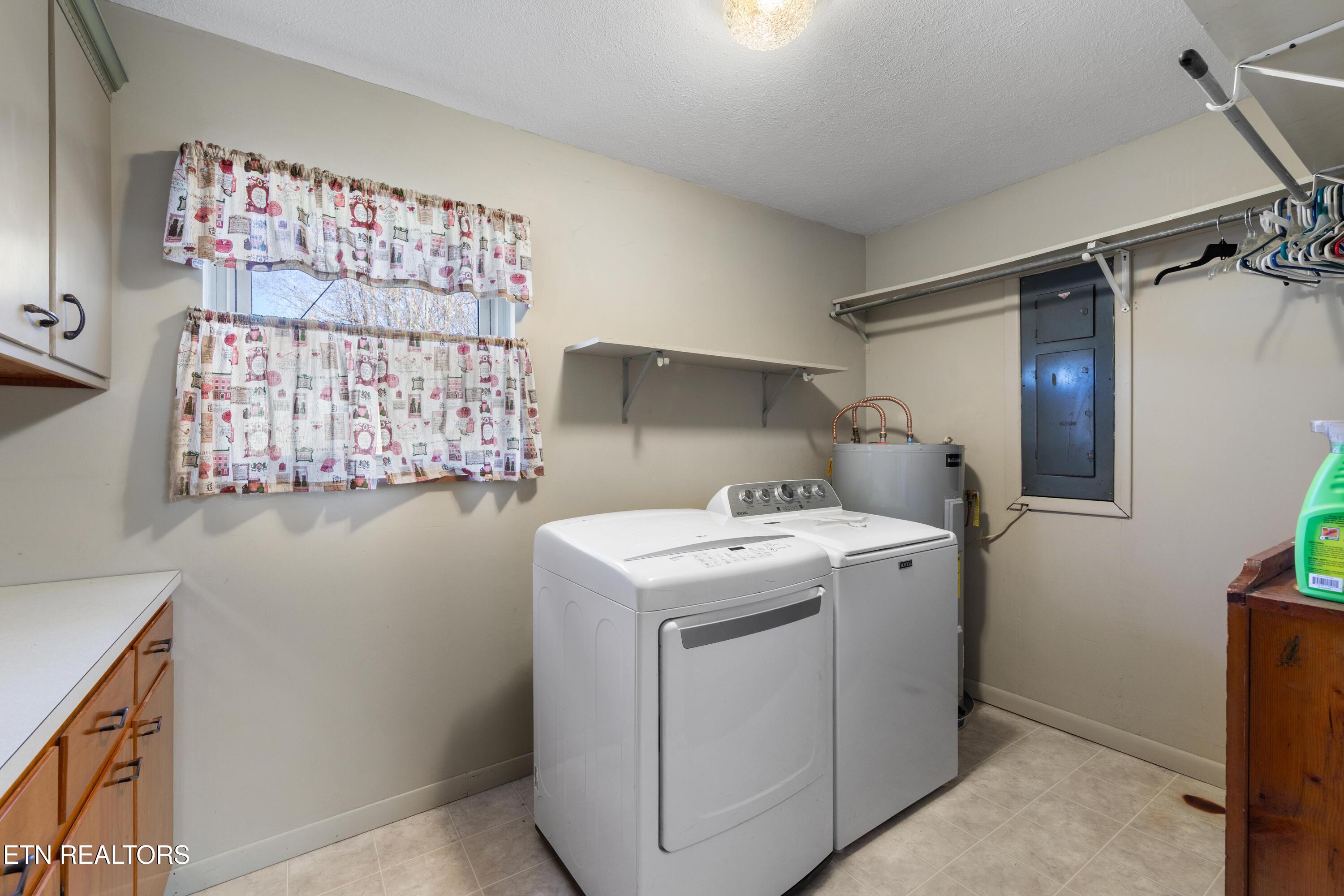 691 Barclay Lane Jellico TN 37762