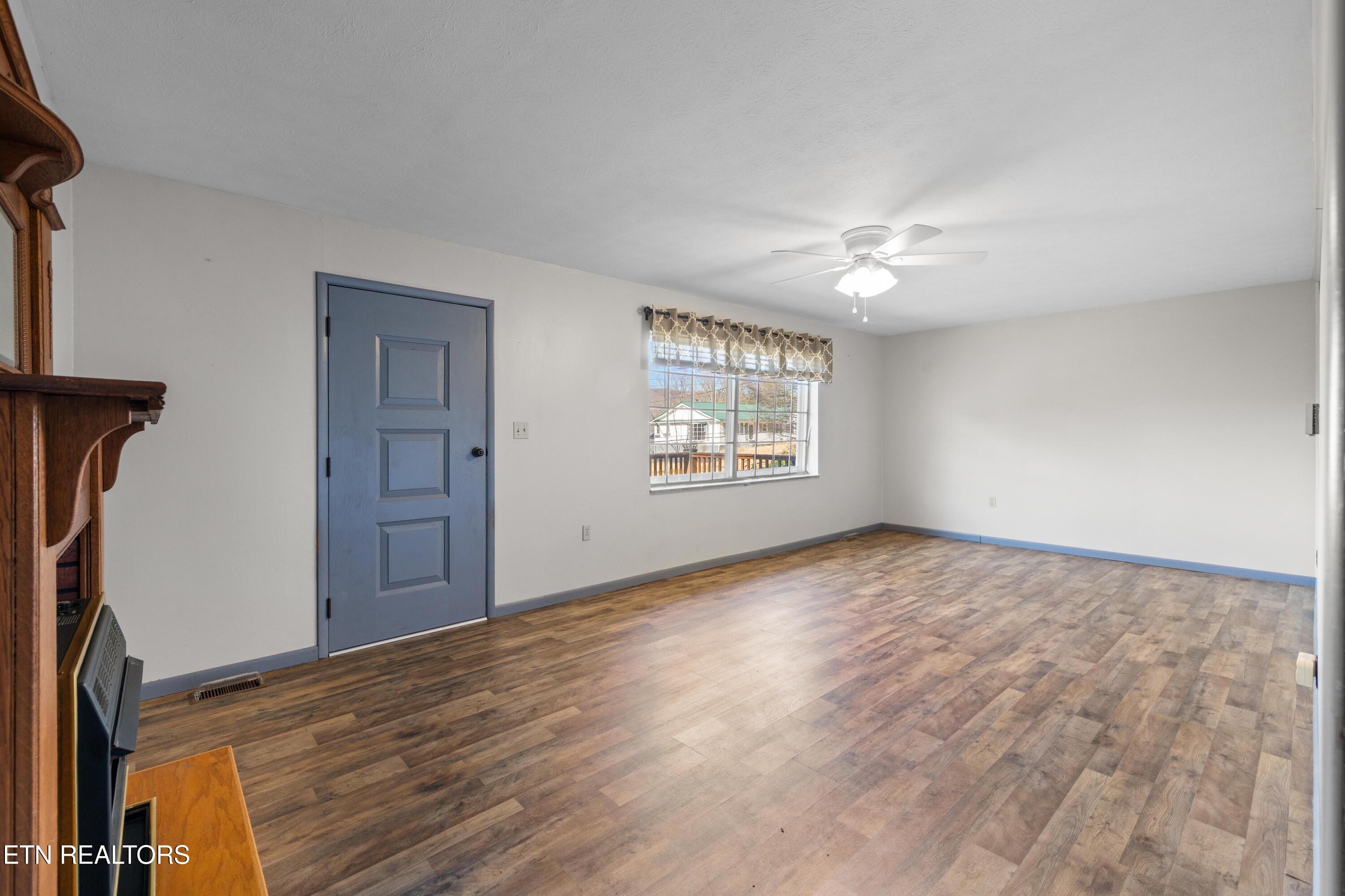 691 Barclay Lane Jellico TN 37762