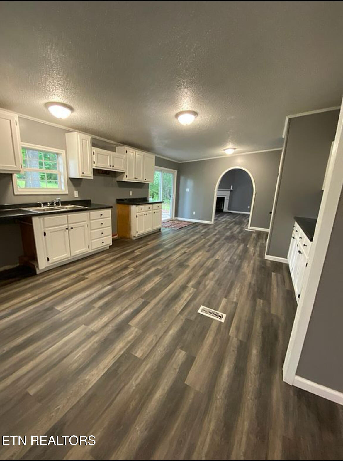 717 Ross Lane Winfield TN 37892