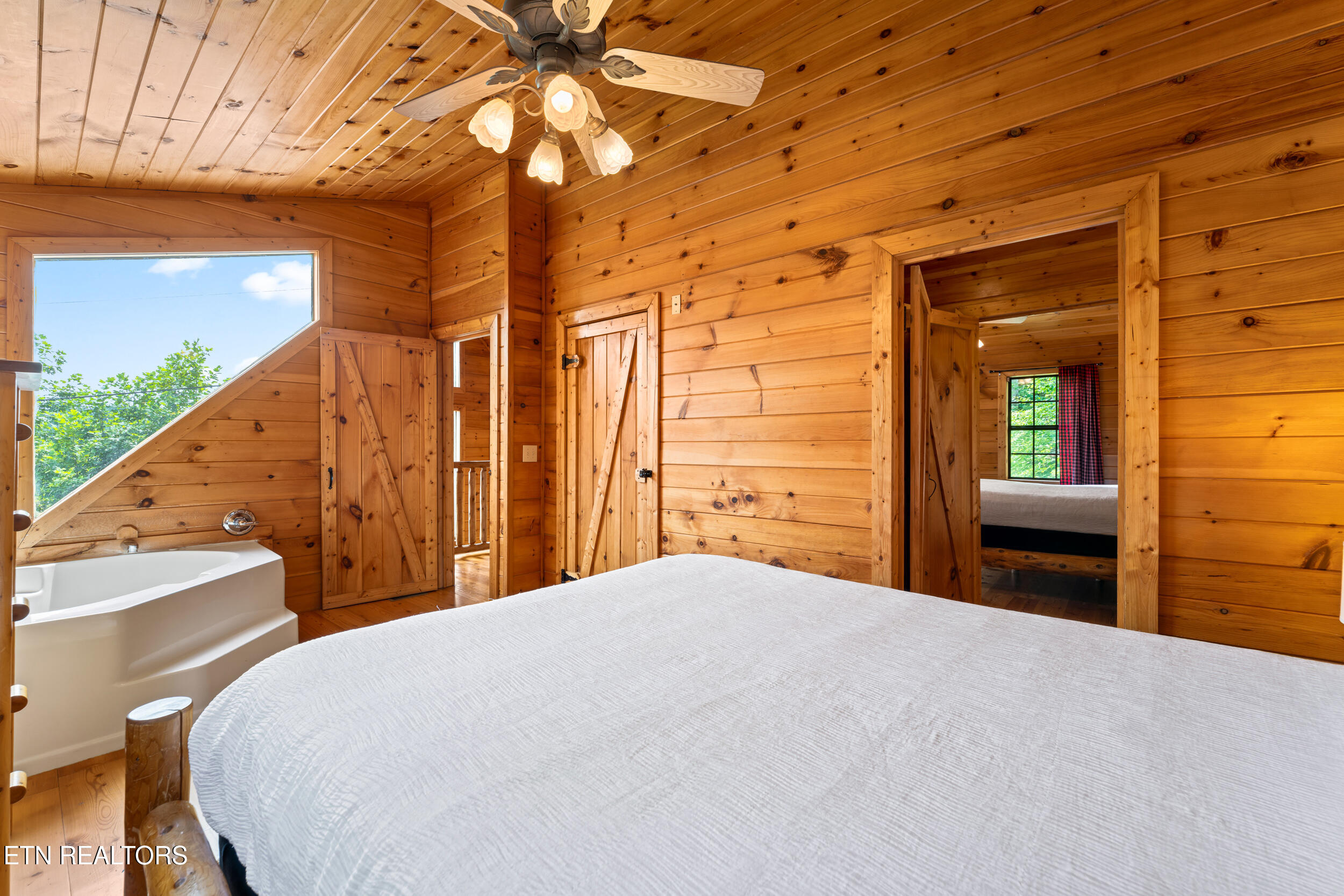 3520 Bear Pen Gap Road Sevierville TN 37876