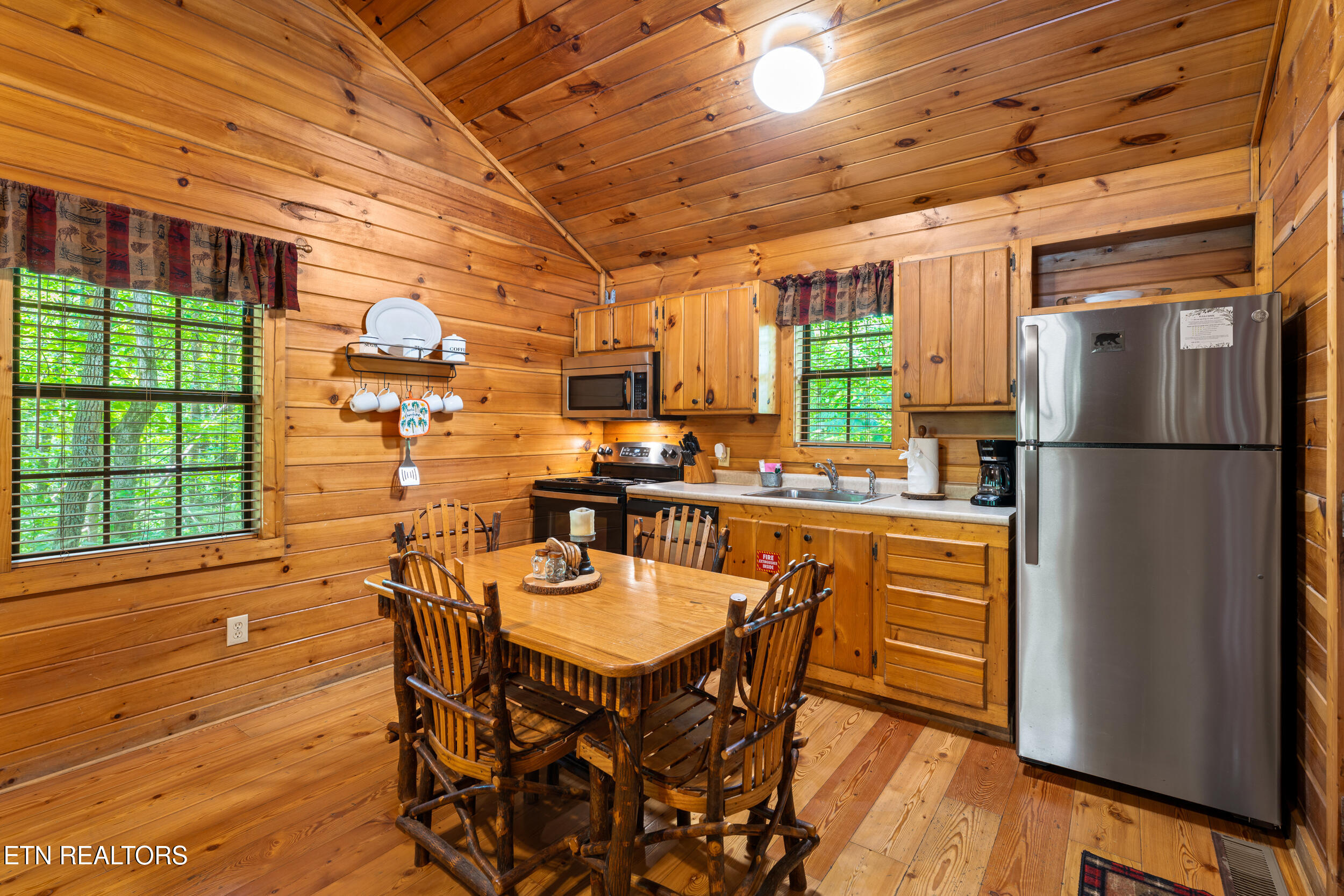 3520 Bear Pen Gap Road Sevierville TN 37876