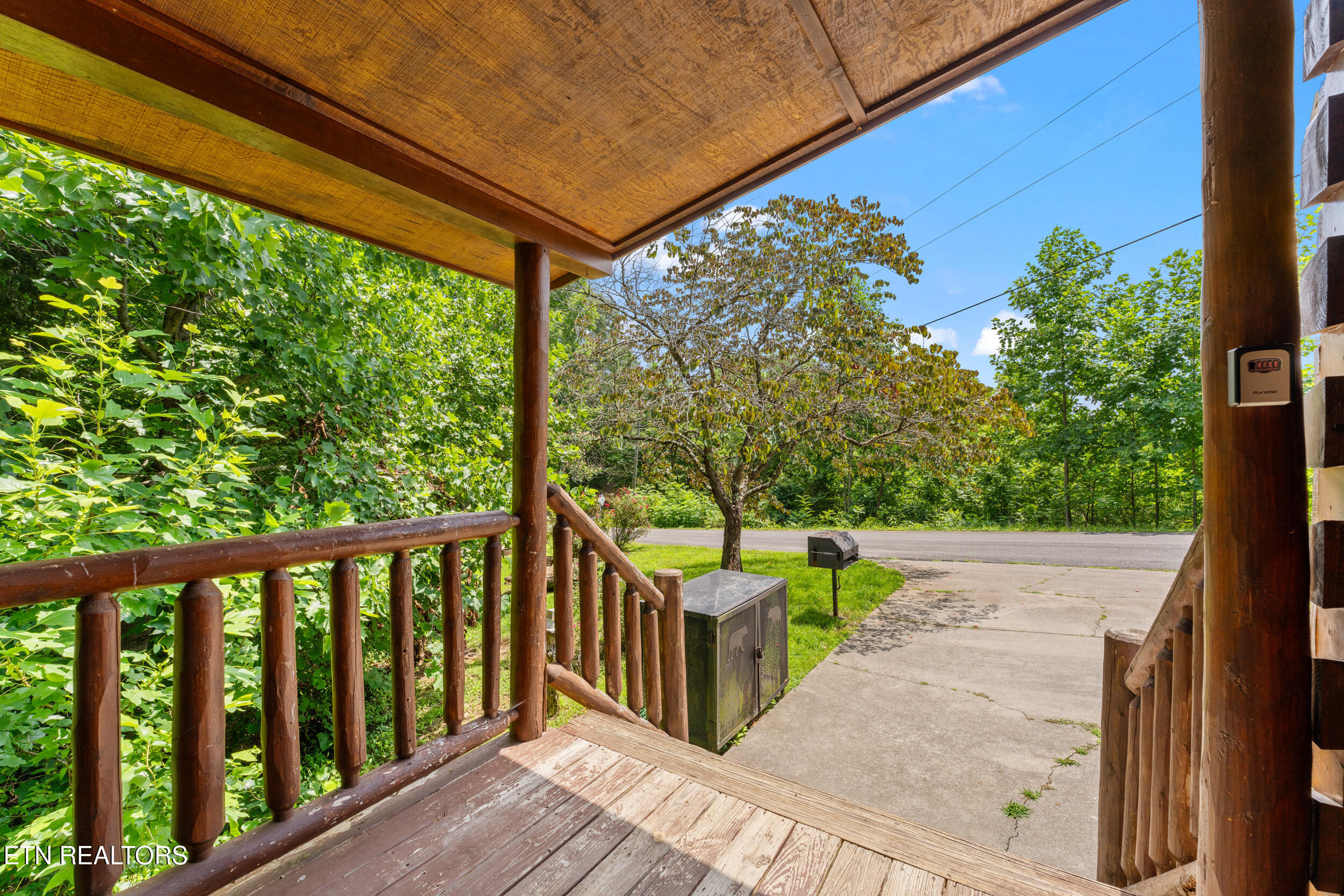 3520 Bear Pen Gap Road Sevierville TN 37876