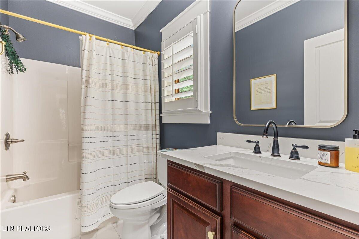 880 Bobcat Run Drive Loudon TN 37774