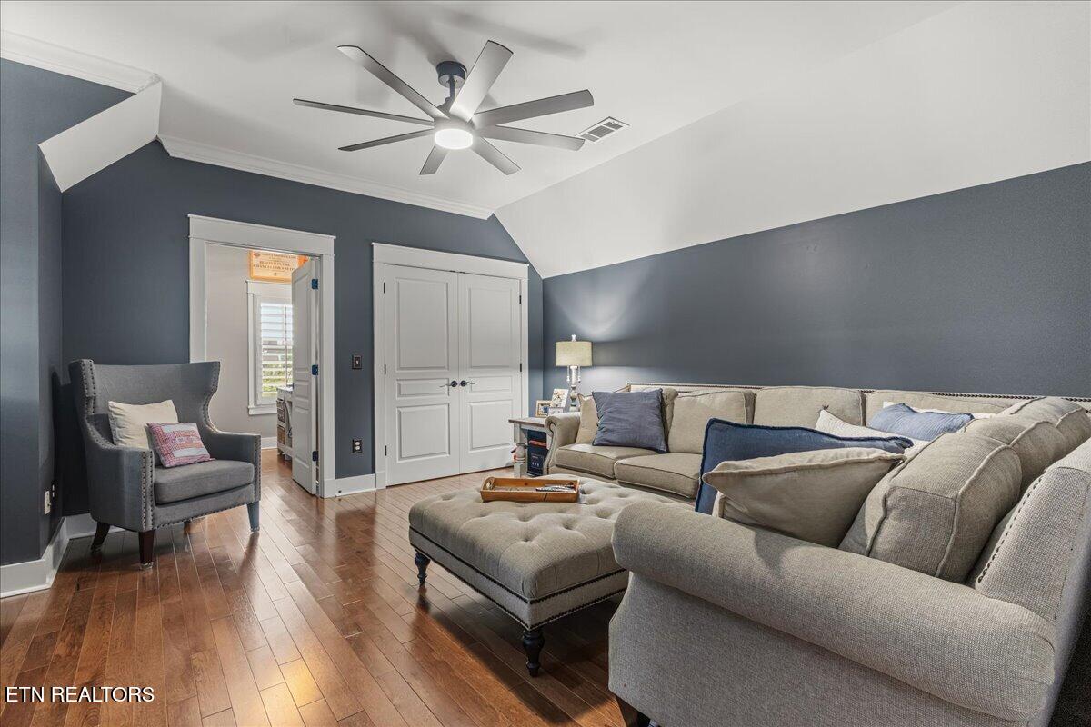 880 Bobcat Run Drive Loudon TN 37774