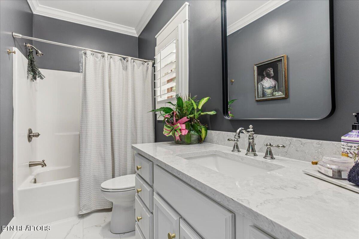 880 Bobcat Run Drive Loudon TN 37774