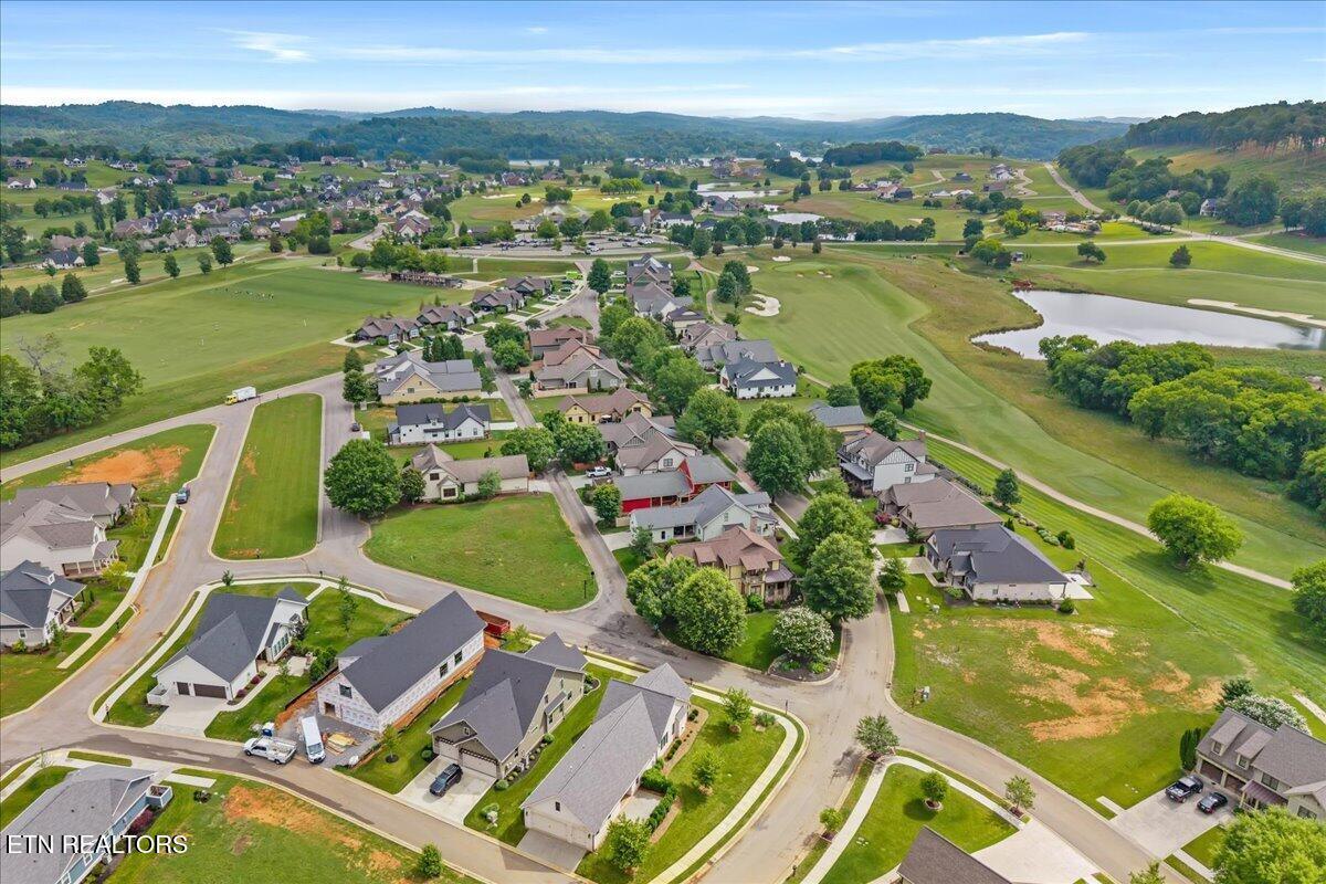 880 Bobcat Run Drive Loudon TN 37774