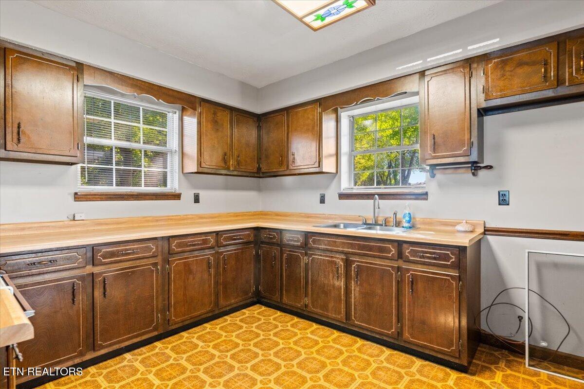 104 Rich Lane Lafollette TN 37766