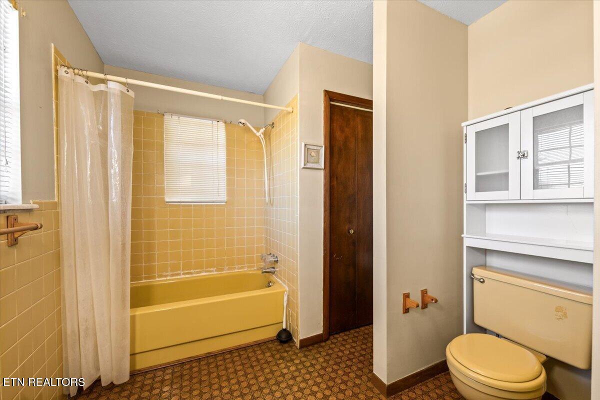 104 Rich Lane Lafollette TN 37766