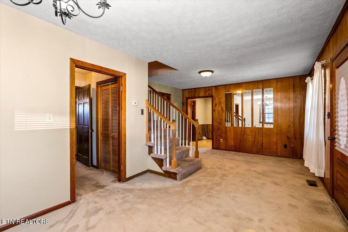 104 Rich Lane Lafollette TN 37766
