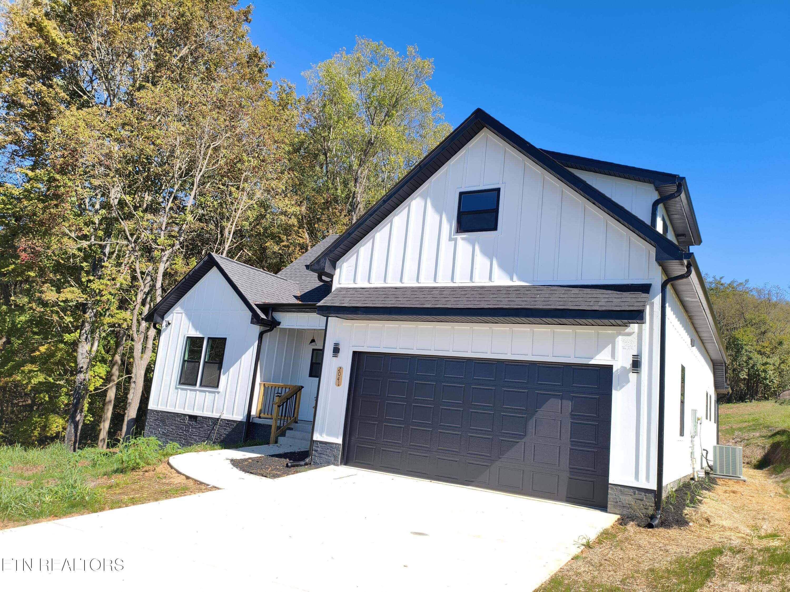 2041 River Mist Circle New Market TN 37820