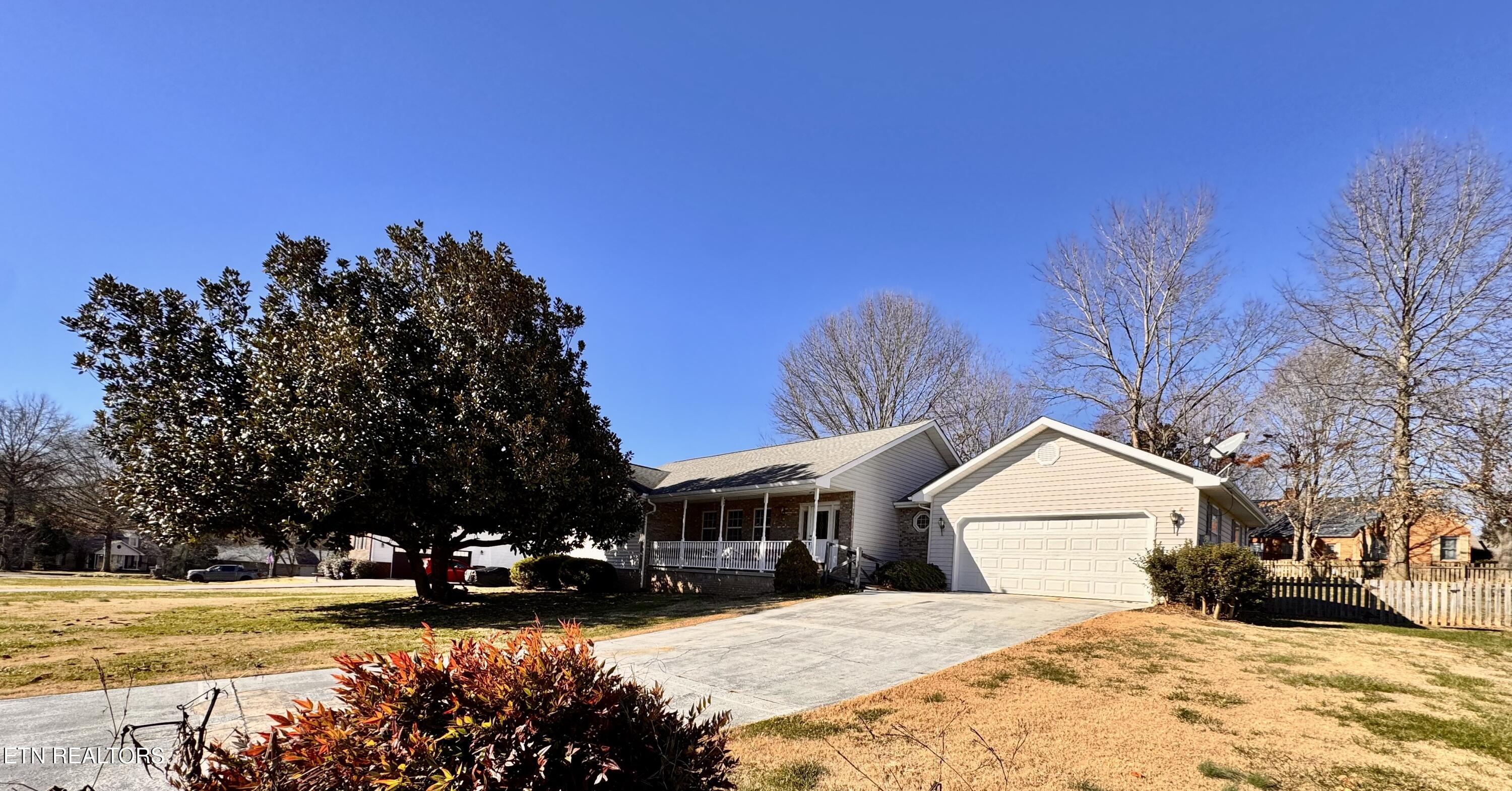 913 Columbine Lea Sevierville TN 37862