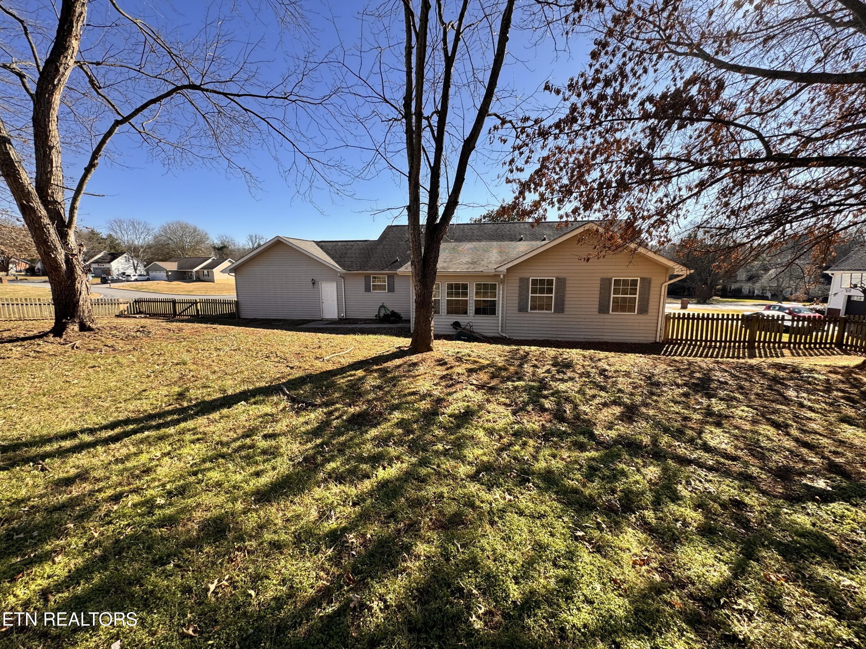 913 Columbine Lea Sevierville TN 37862