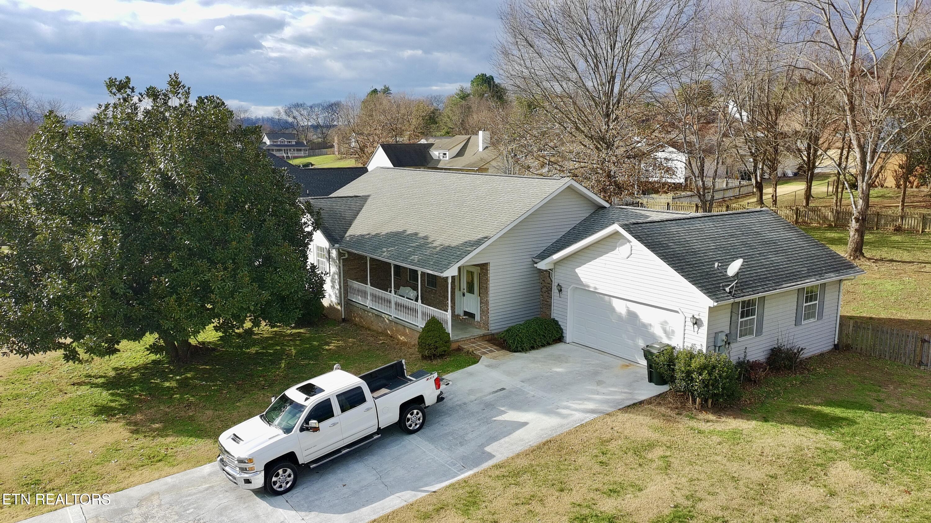 913 Columbine Lea Sevierville TN 37862