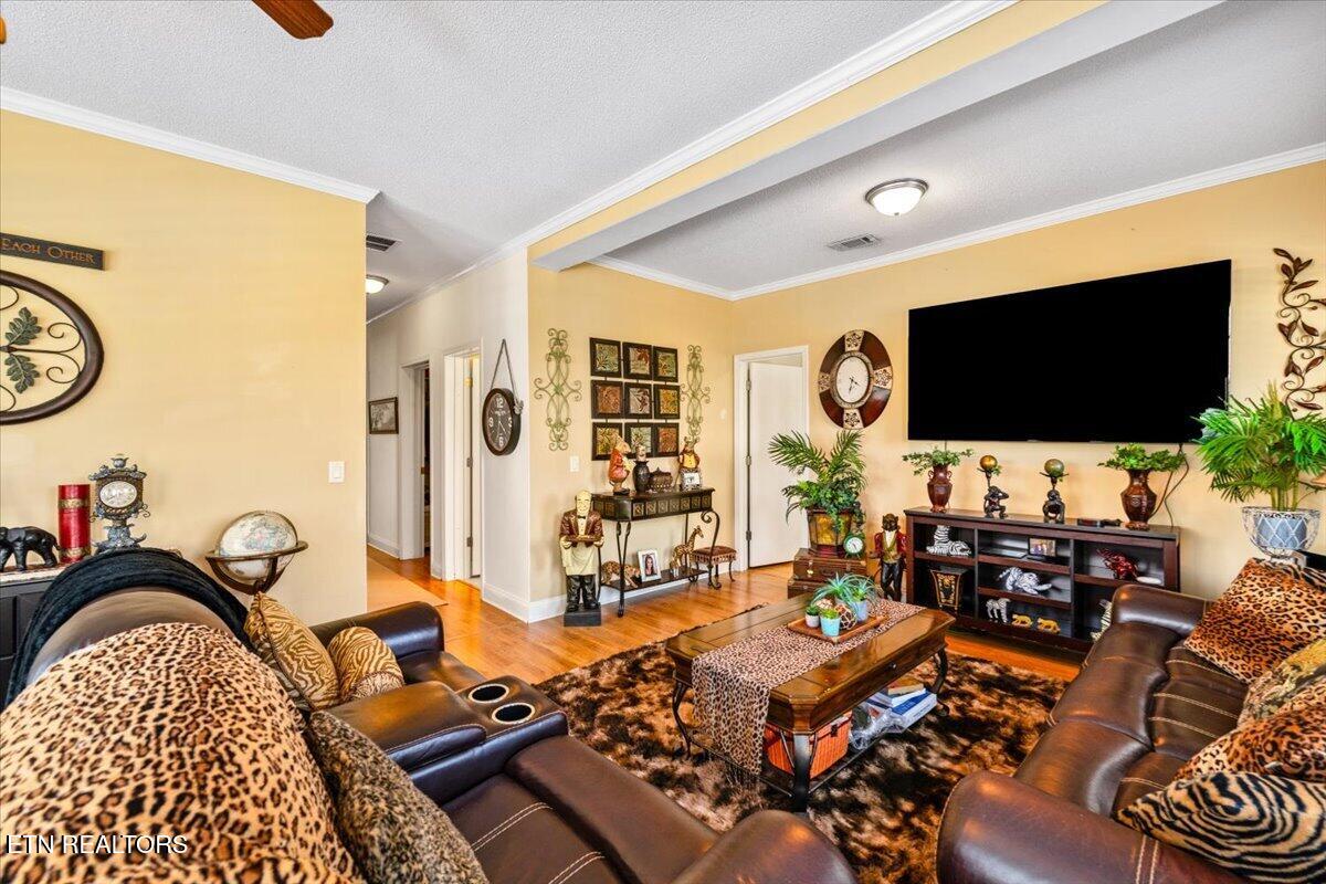 289 Carr Gap Road Speedwell TN 37870