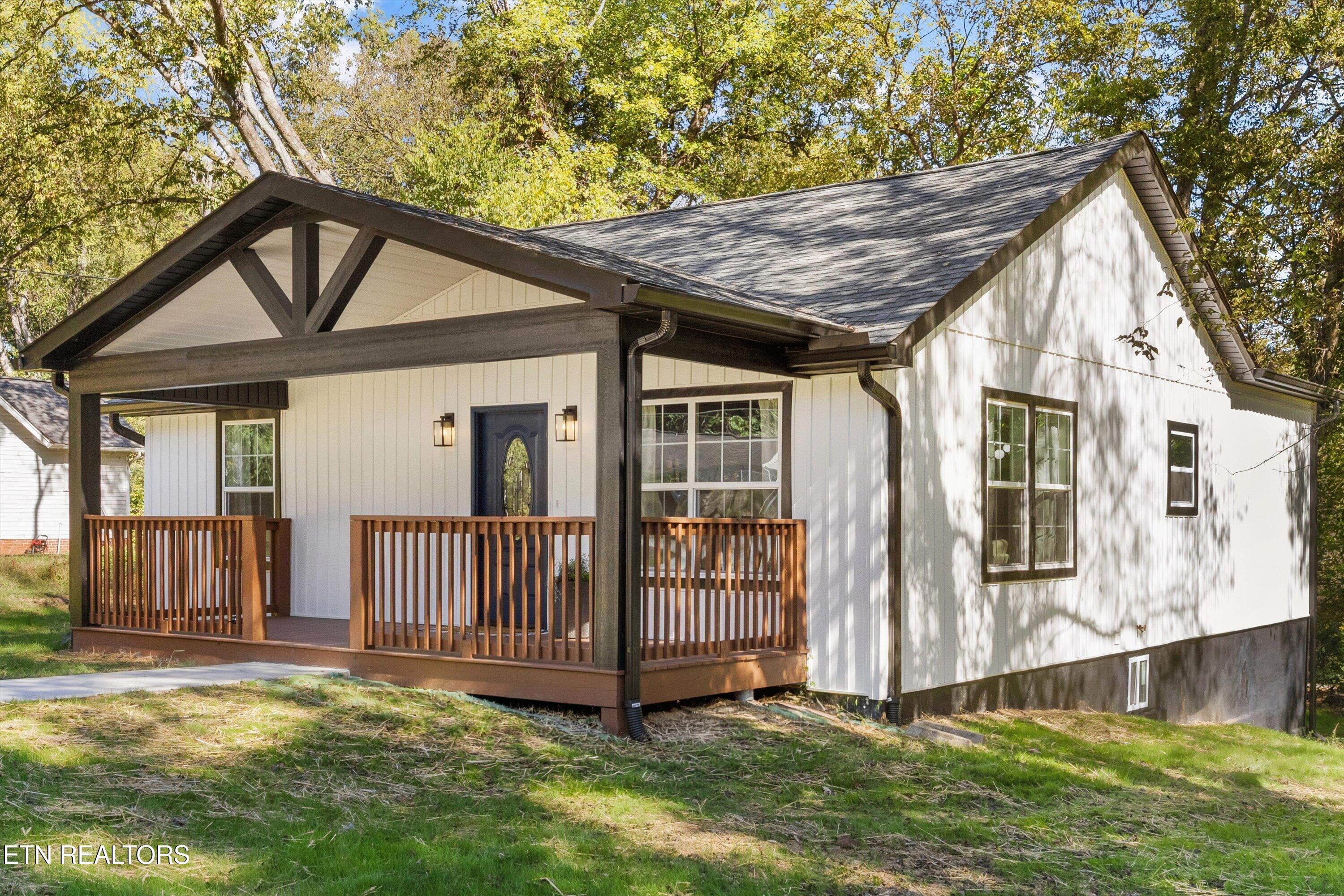 1612 Robert Huff Lane Knoxville TN 37914