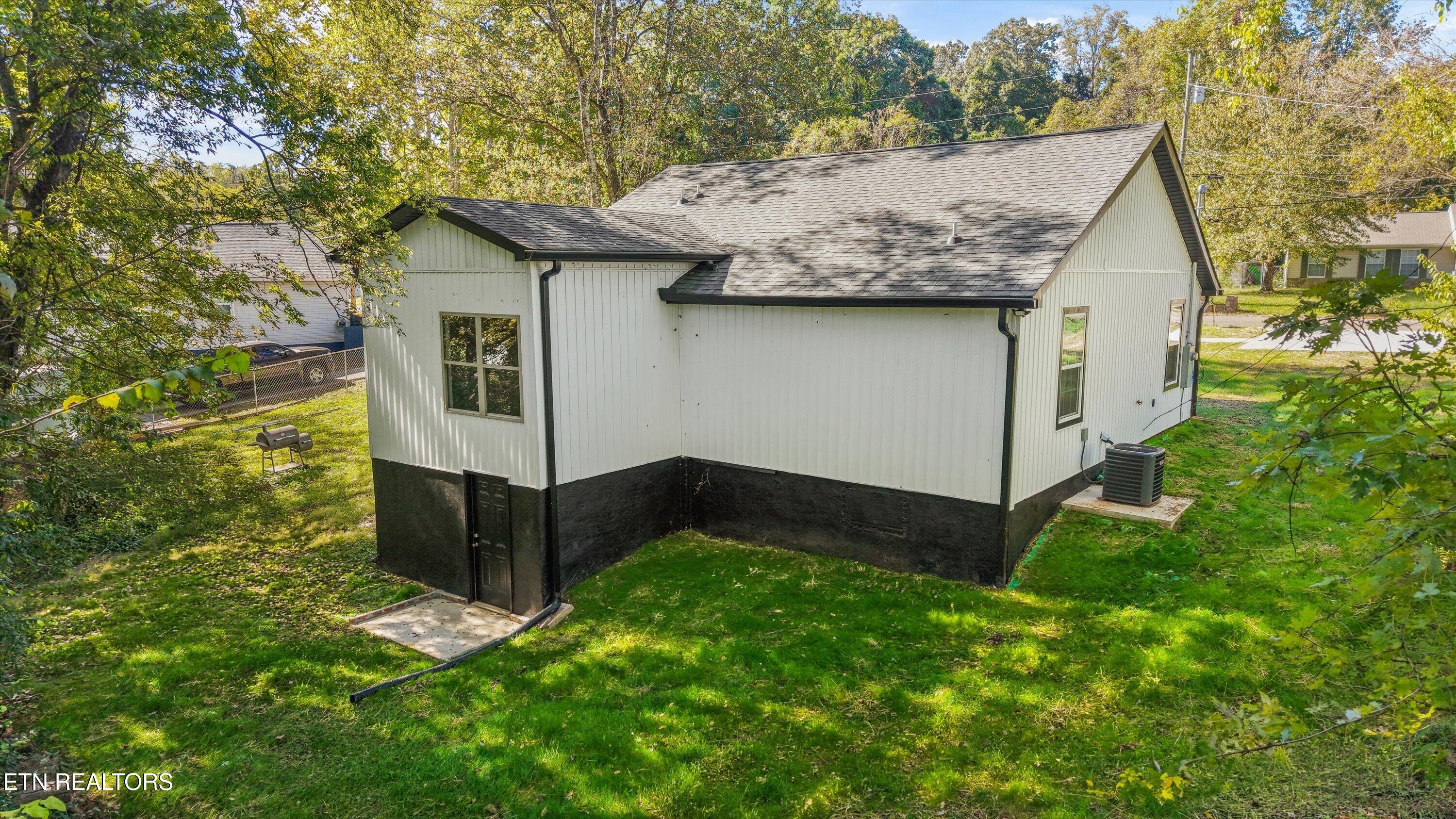 1612 Robert Huff Lane Knoxville TN 37914