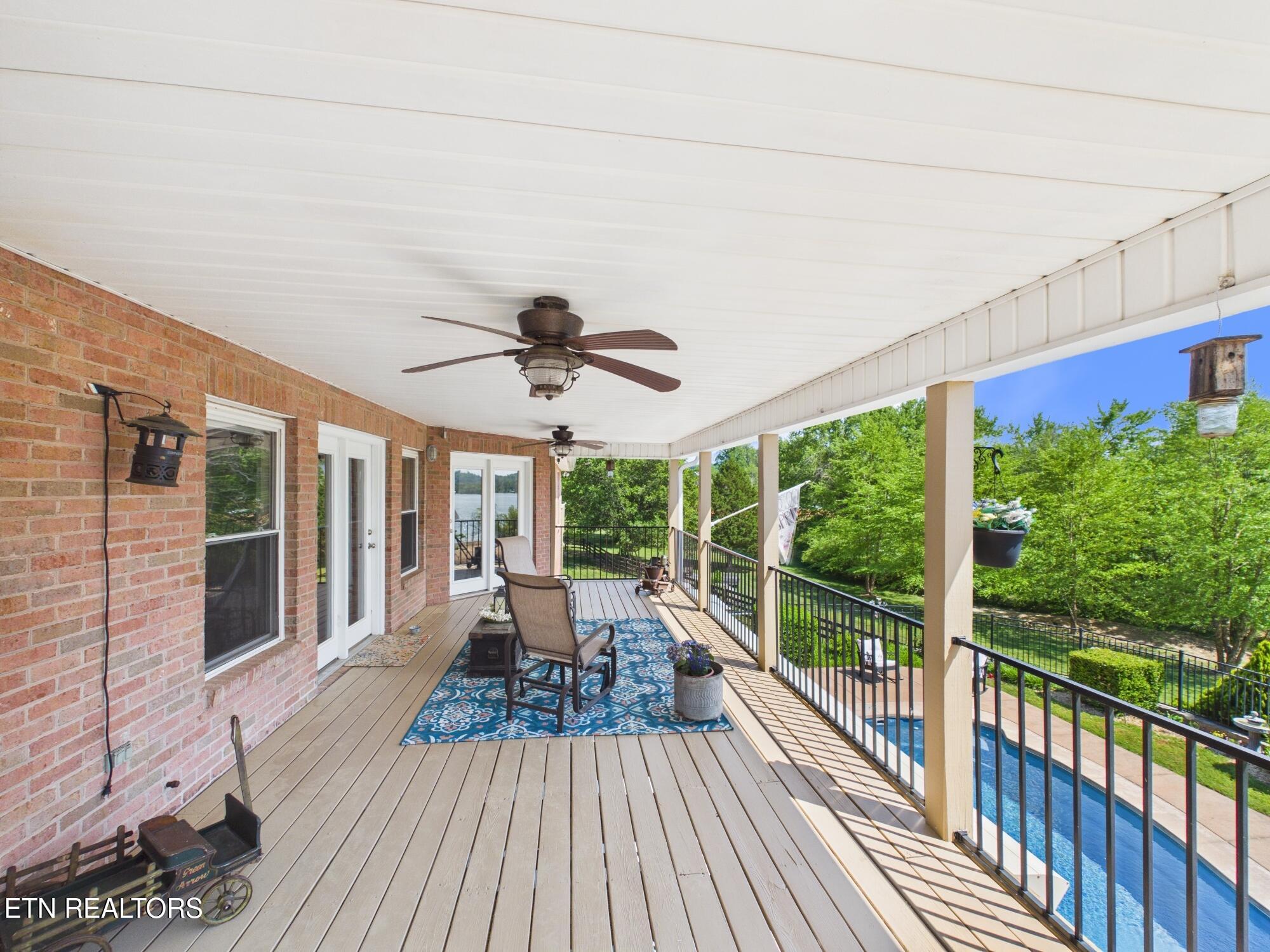 1347 Bowman Bend Road Harriman TN 37748