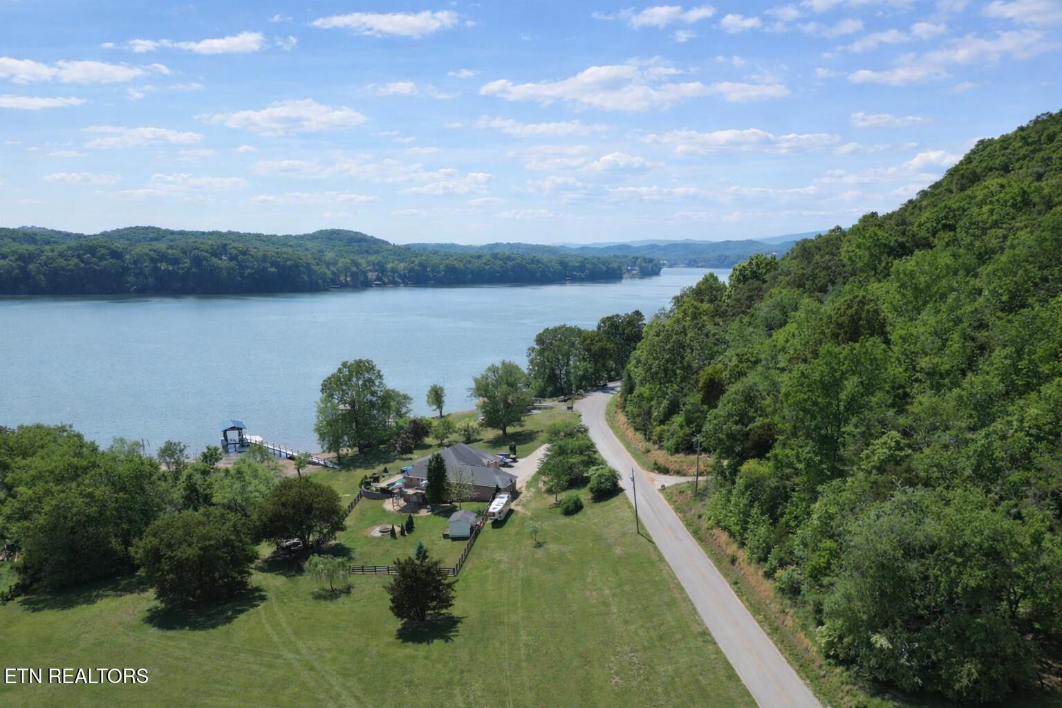 1347 Bowman Bend Road Harriman TN 37748