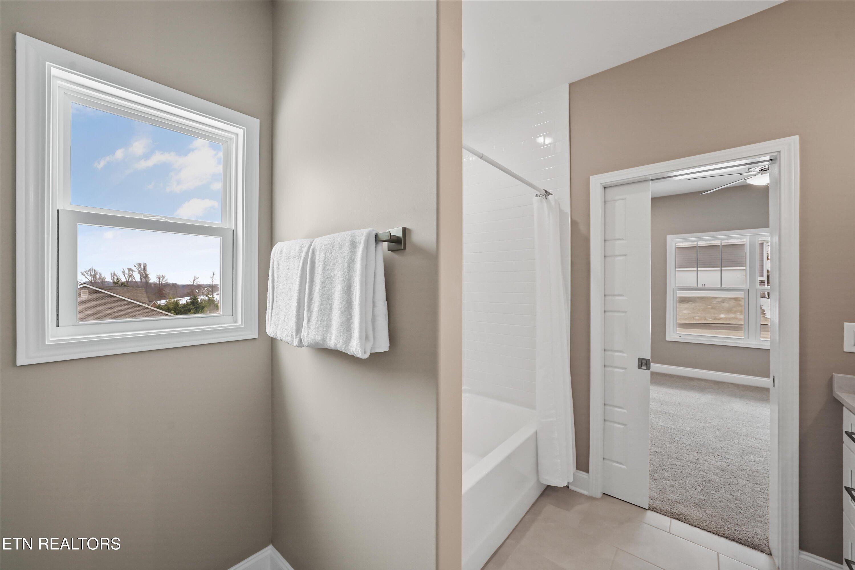 1576 Green Meadows Lane Lenoir City TN 37771