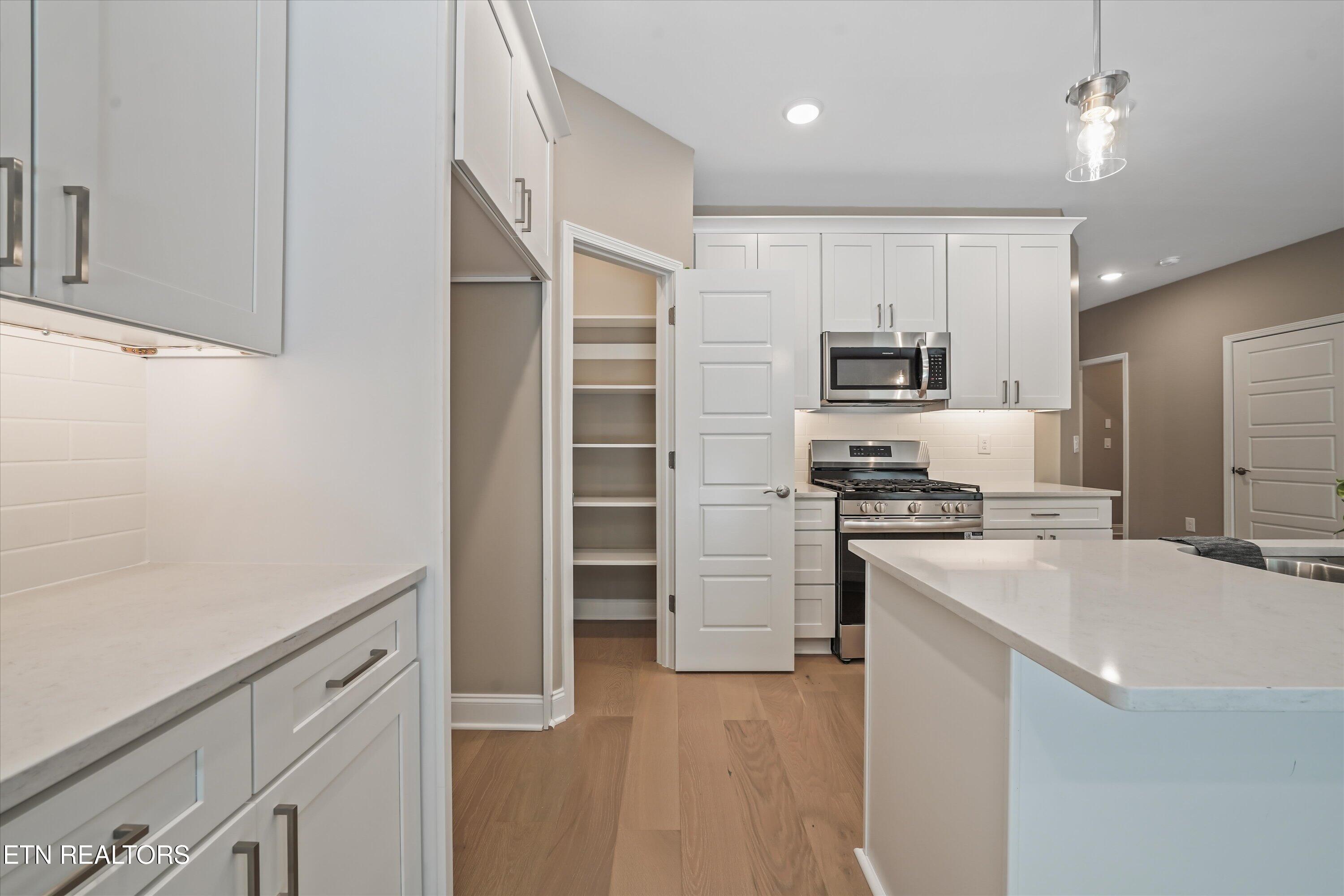 1576 Green Meadows Lane Lenoir City TN 37771