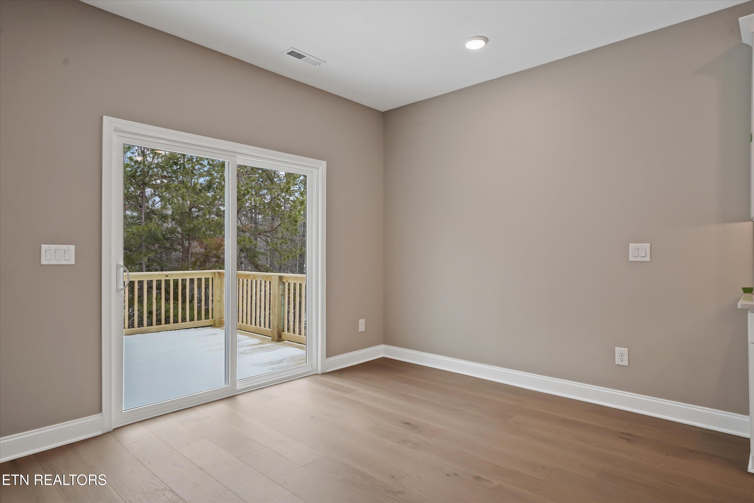 1576 Green Meadows Lane Lenoir City TN 37771