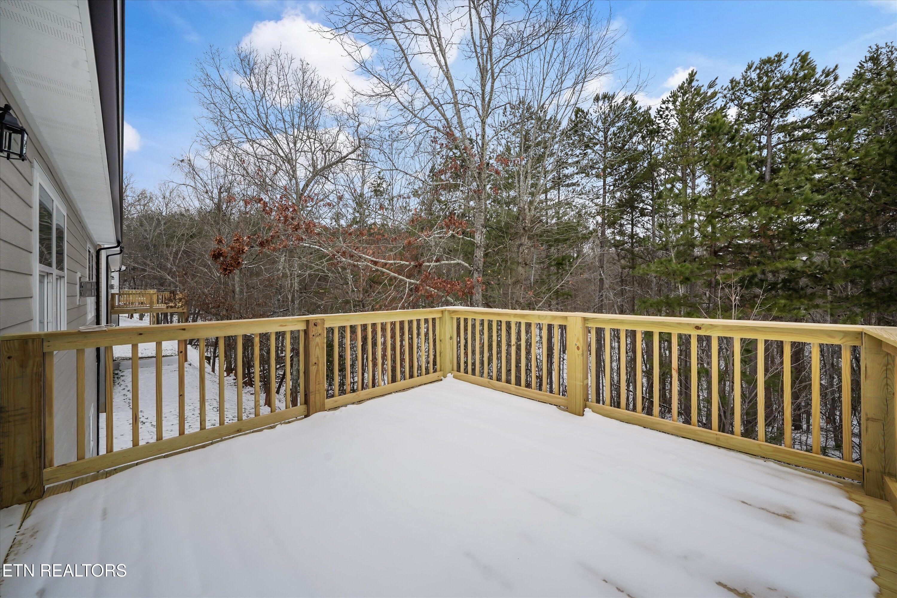 1576 Green Meadows Lane Lenoir City TN 37771