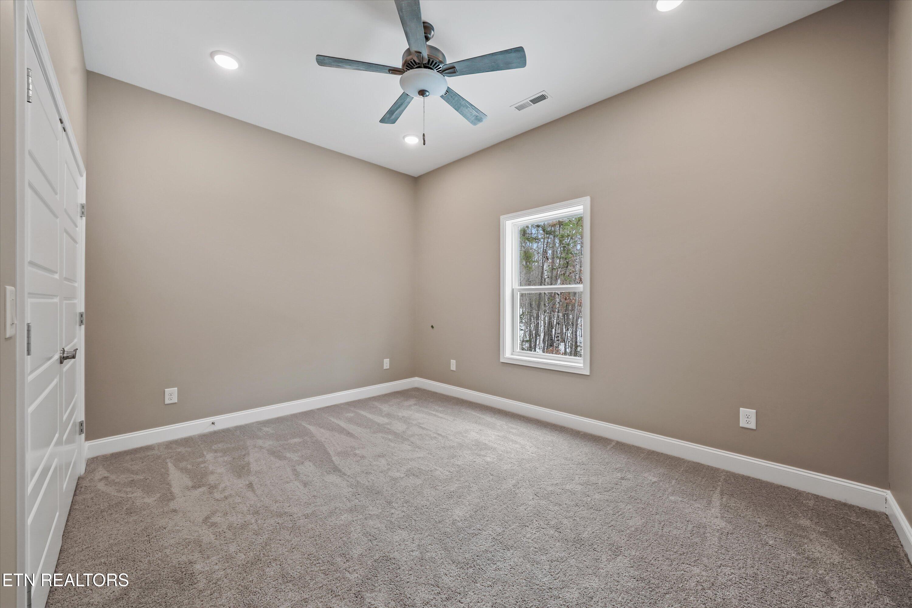 1576 Green Meadows Lane Lenoir City TN 37771