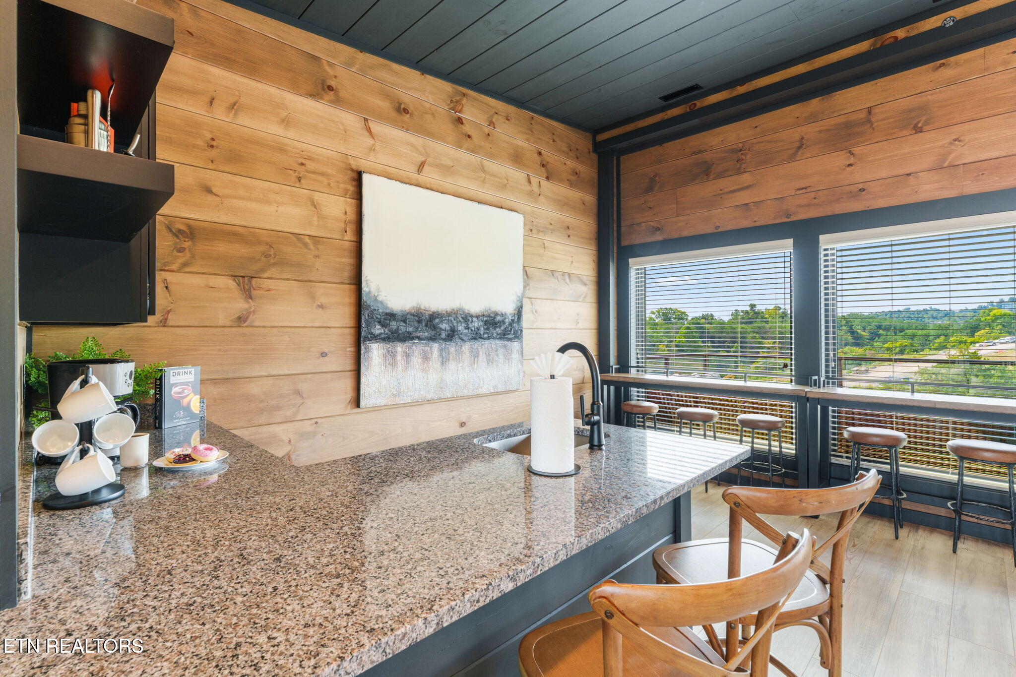 1738 Knotty Log Way Sevierville TN 37862