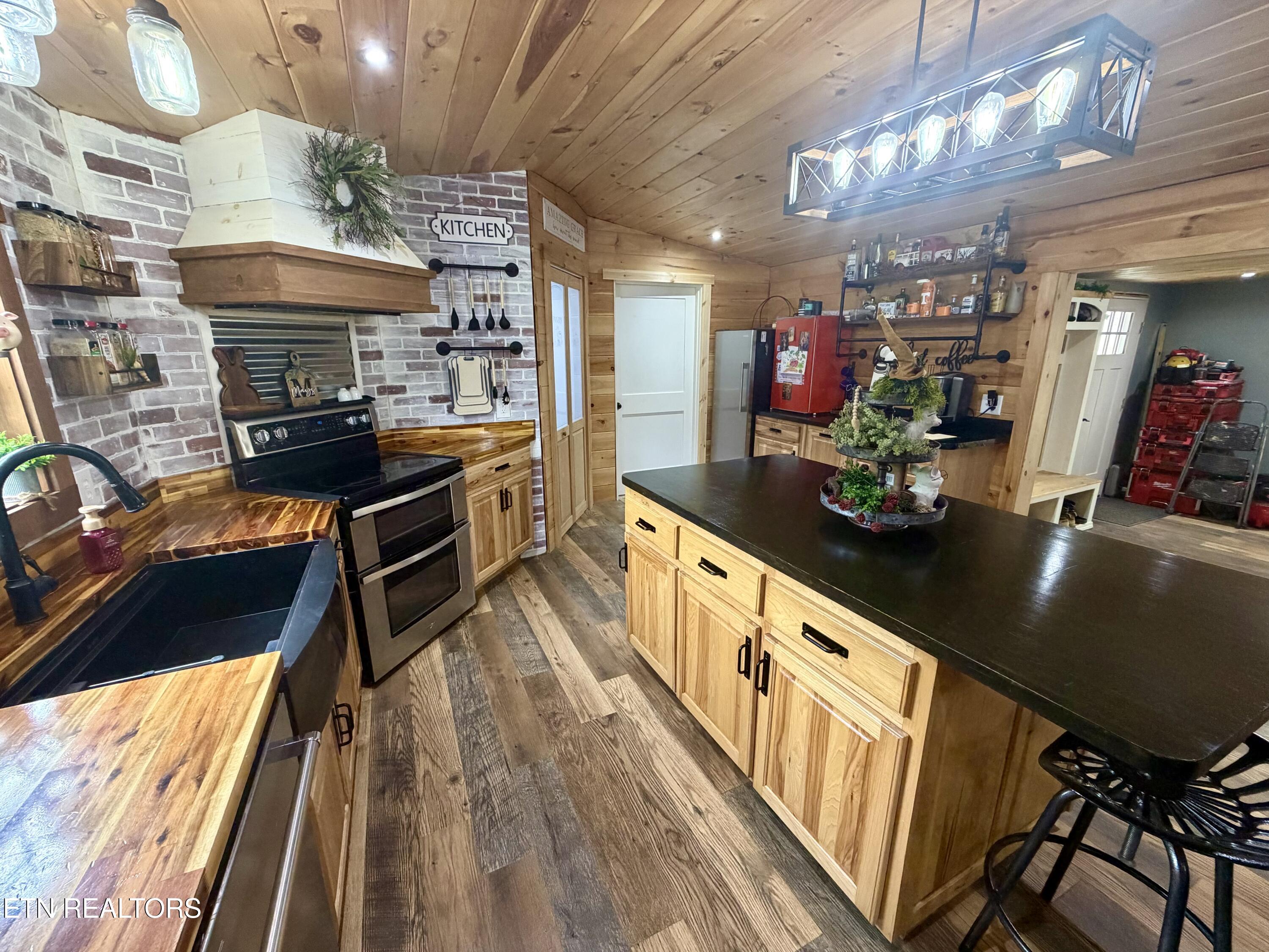 4668 Baker Highway Huntsville TN 37756