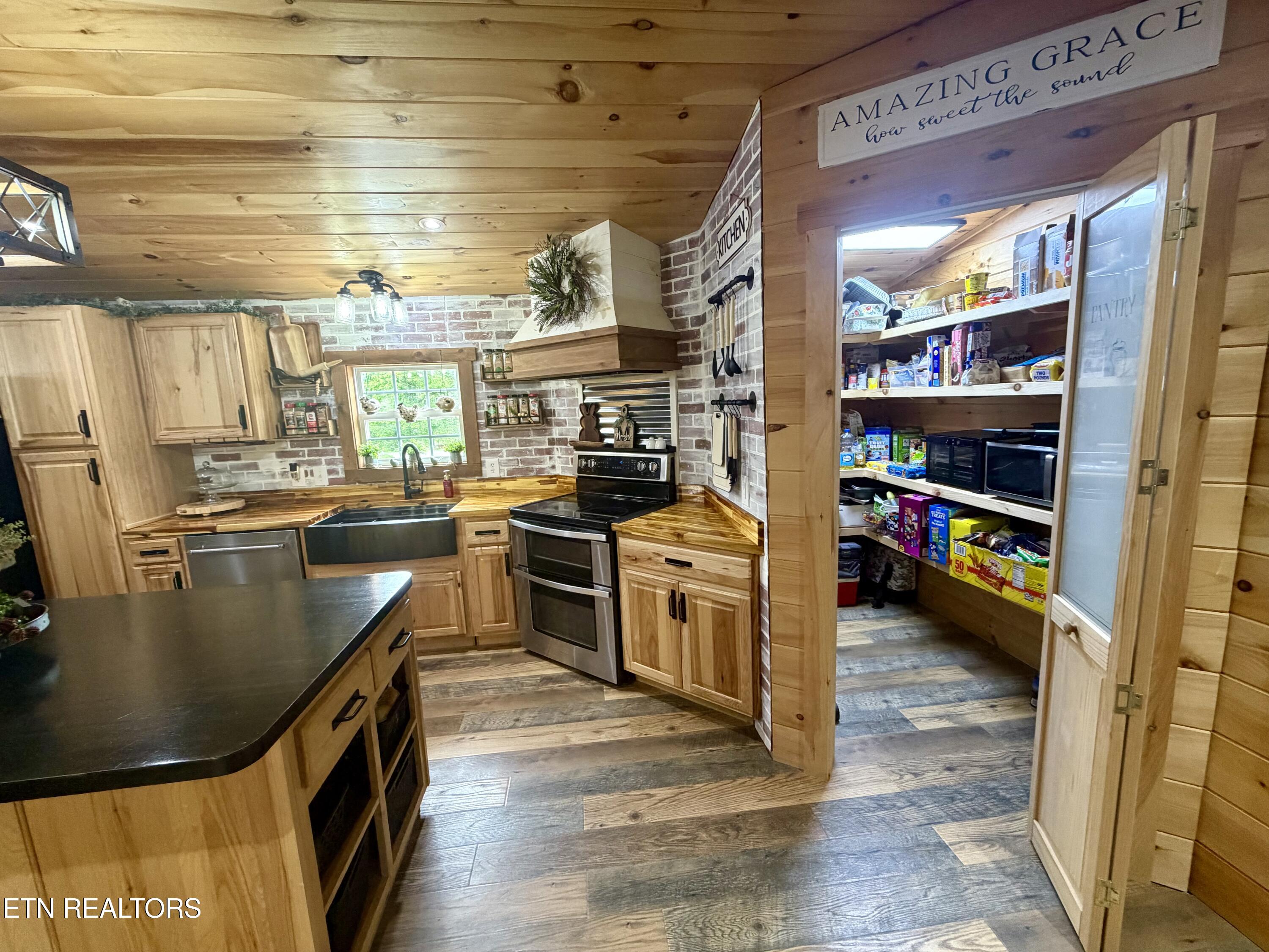 4668 Baker Highway Huntsville TN 37756