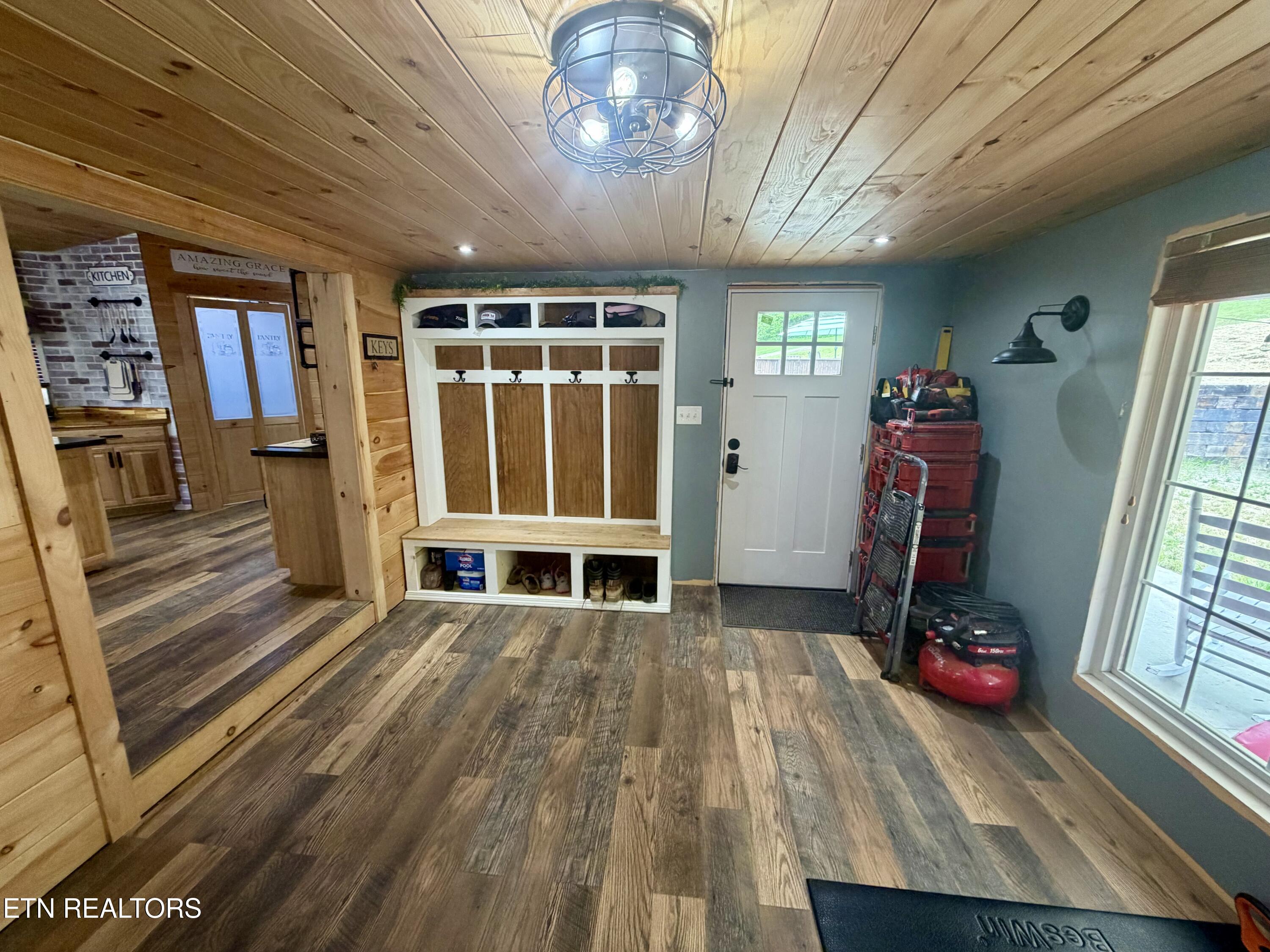 4668 Baker Highway Huntsville TN 37756