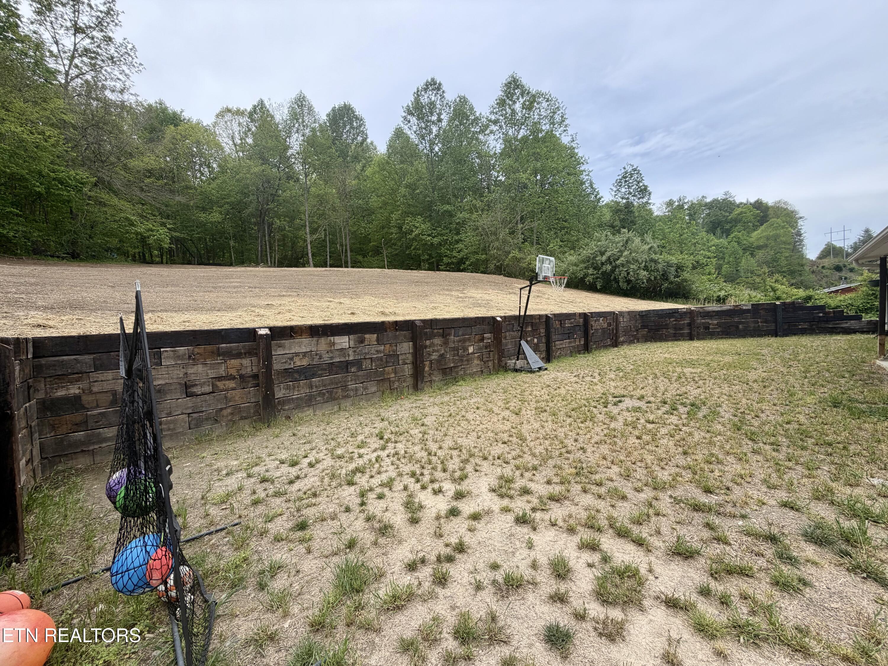 4668 Baker Highway Huntsville TN 37756