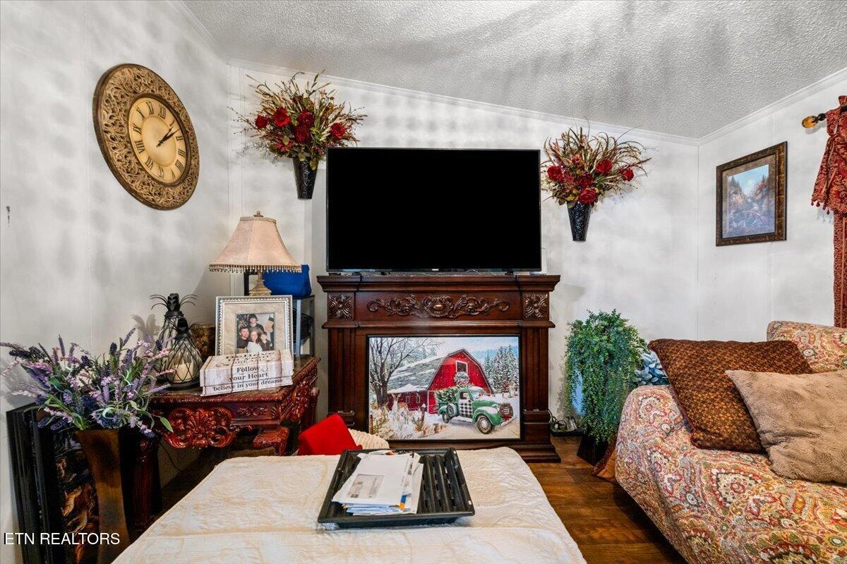 171 E Memorial Drive Jacksboro TN 37757
