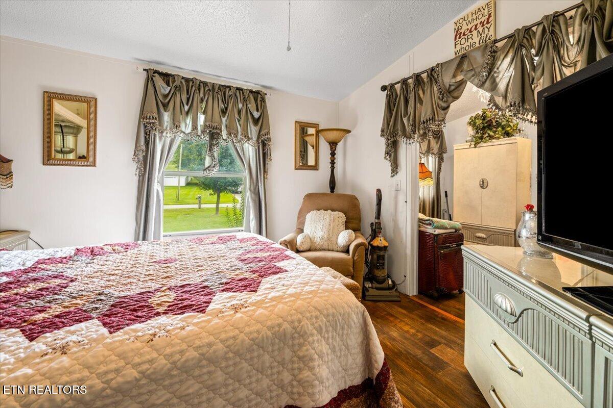171 E Memorial Drive Jacksboro TN 37757