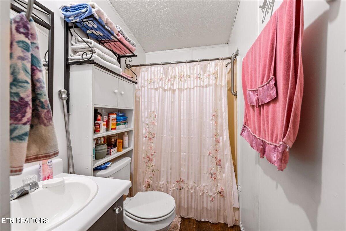 171 E Memorial Drive Jacksboro TN 37757