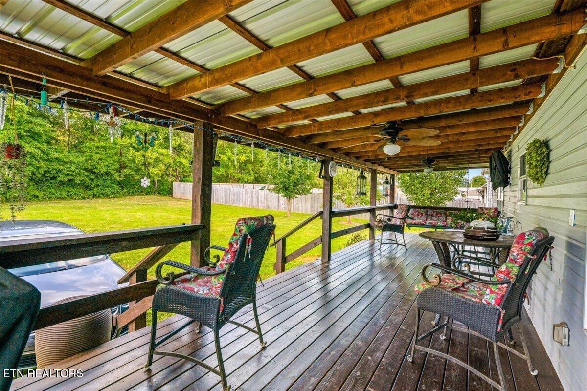 171 E Memorial Drive Jacksboro TN 37757