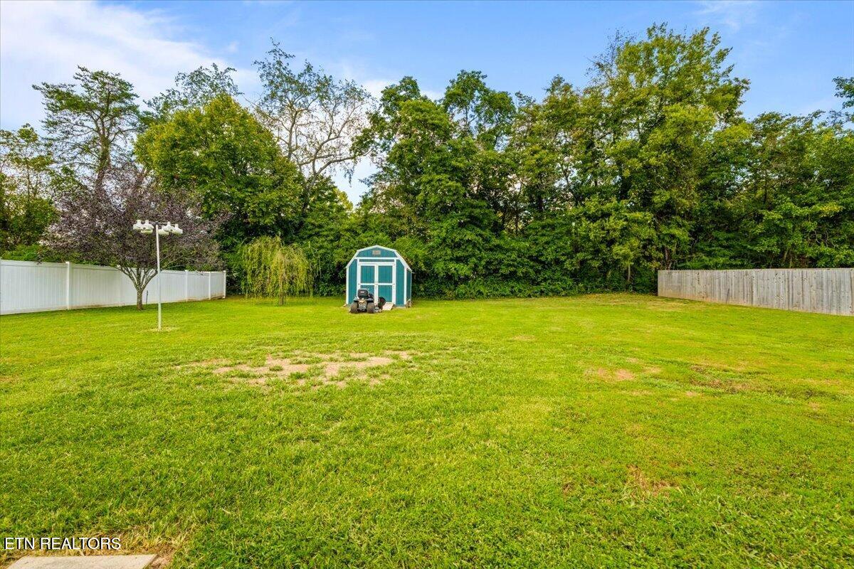 171 E Memorial Drive Jacksboro TN 37757