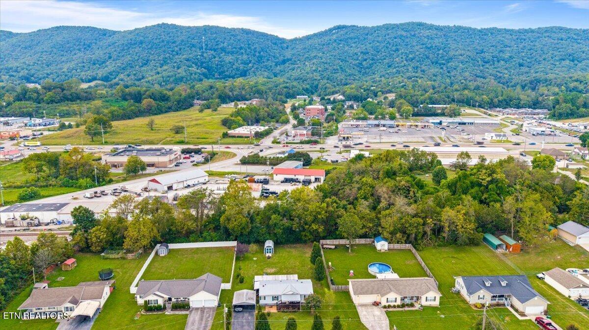 171 E Memorial Drive Jacksboro TN 37757