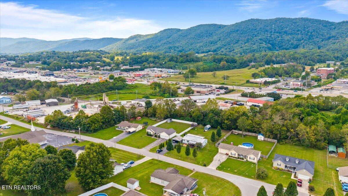 171 E Memorial Drive Jacksboro TN 37757