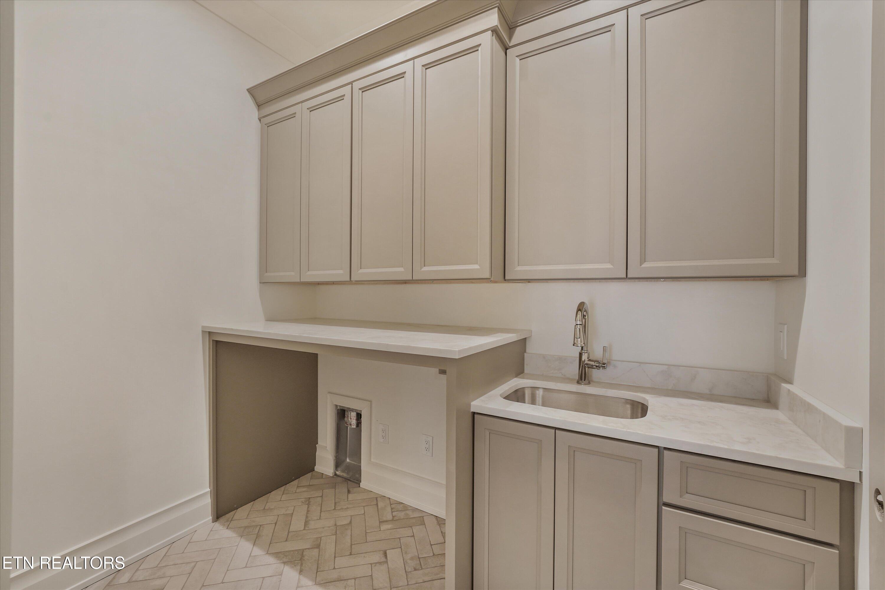 9824 Clingmans Dome Drive Knoxville TN 37922