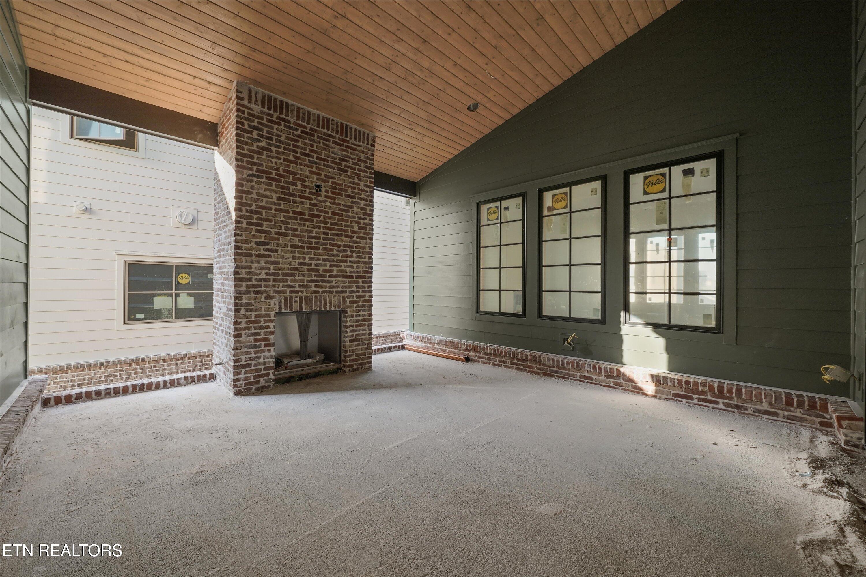 9824 Clingmans Dome Drive Knoxville TN 37922