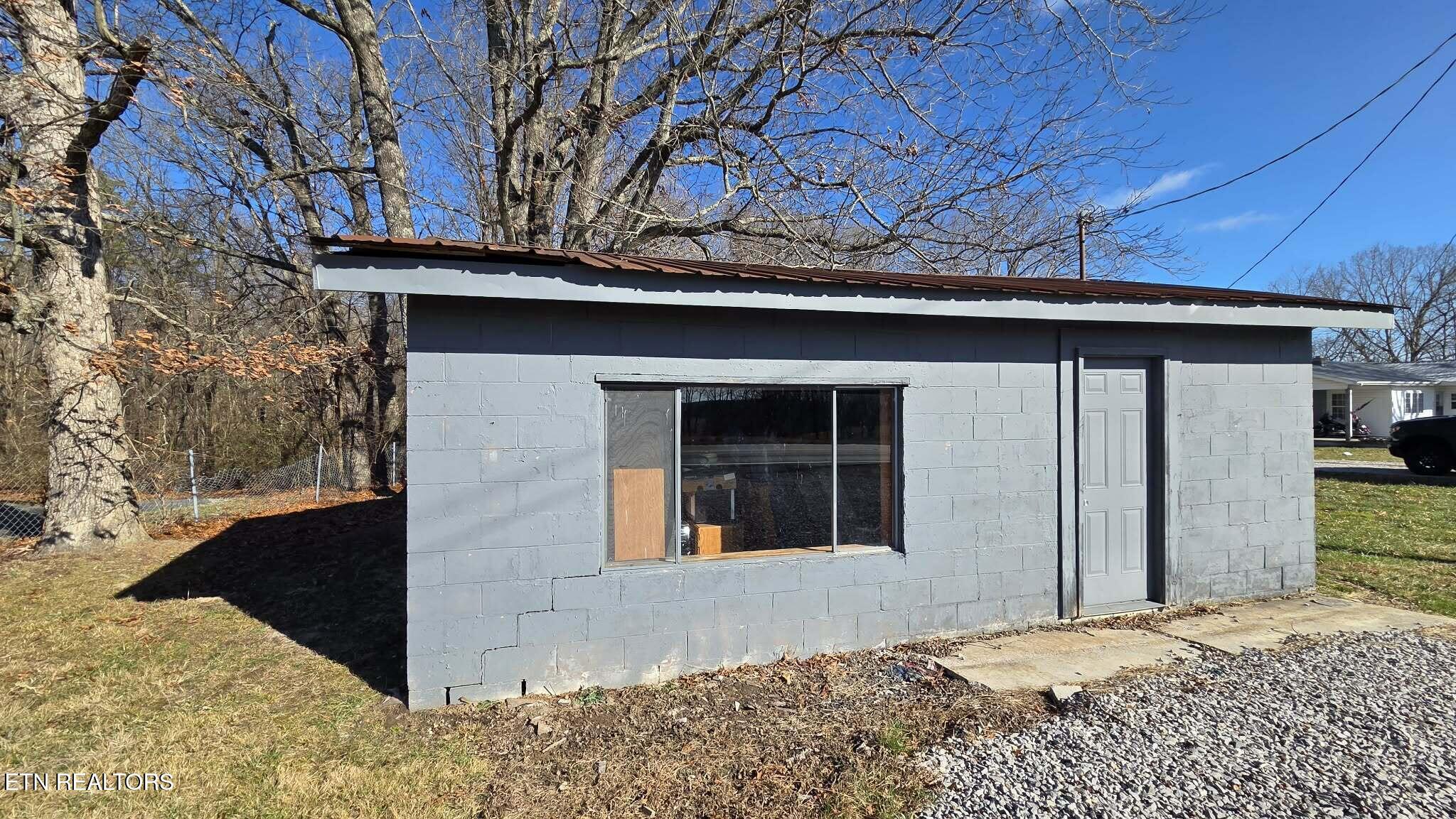 957 Allardt Highway Jamestown TN 38556