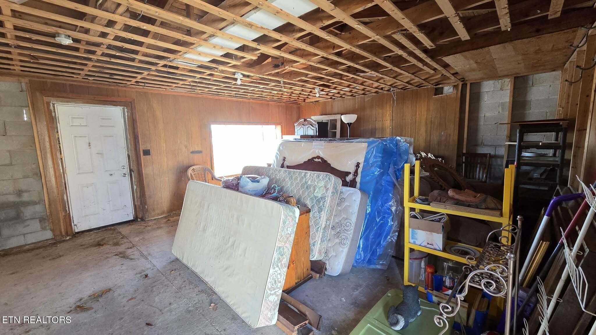 957 Allardt Highway Jamestown TN 38556