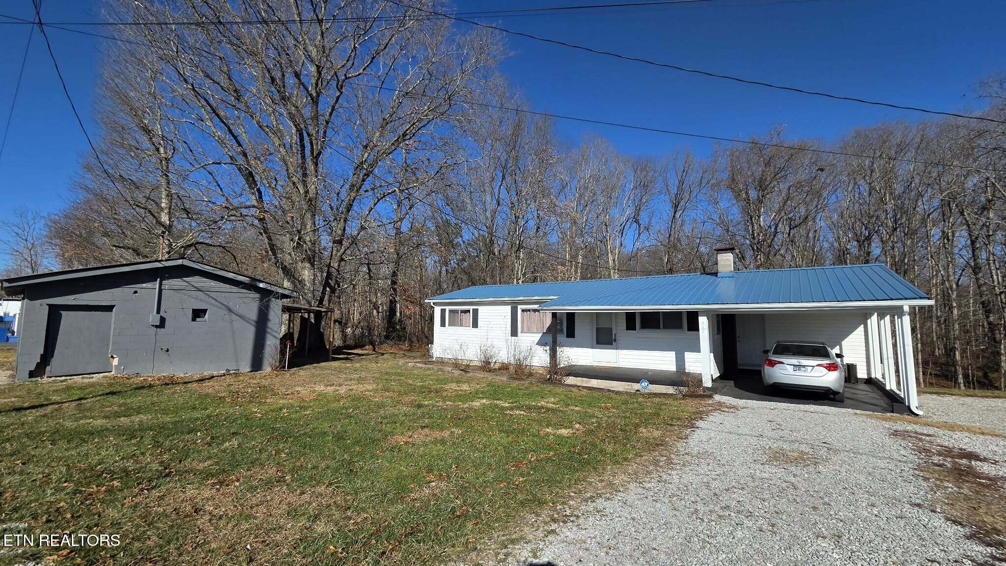 957 Allardt Highway Jamestown TN 38556