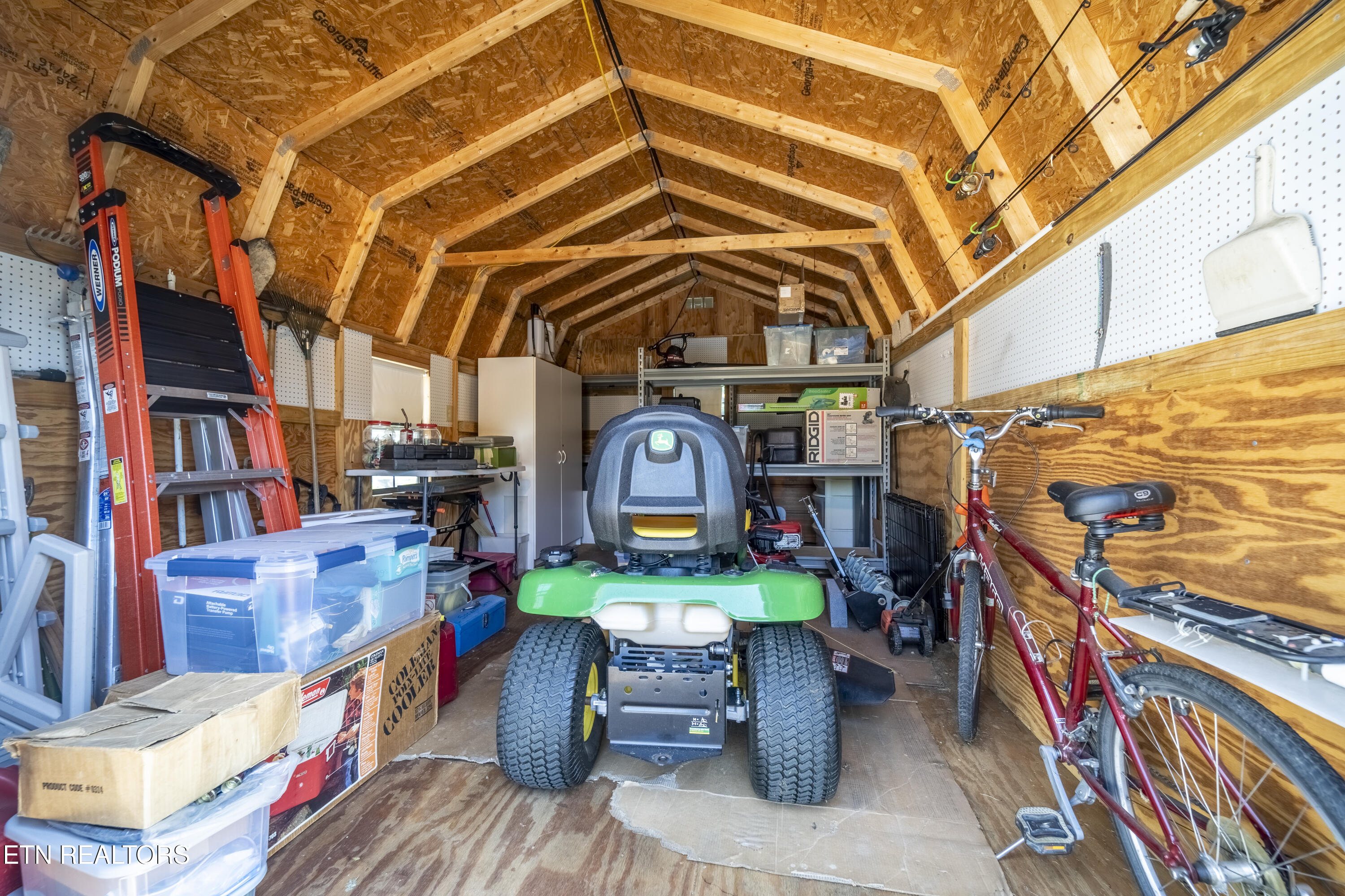 3938 Katy Hollar Road Sevierville TN 37862