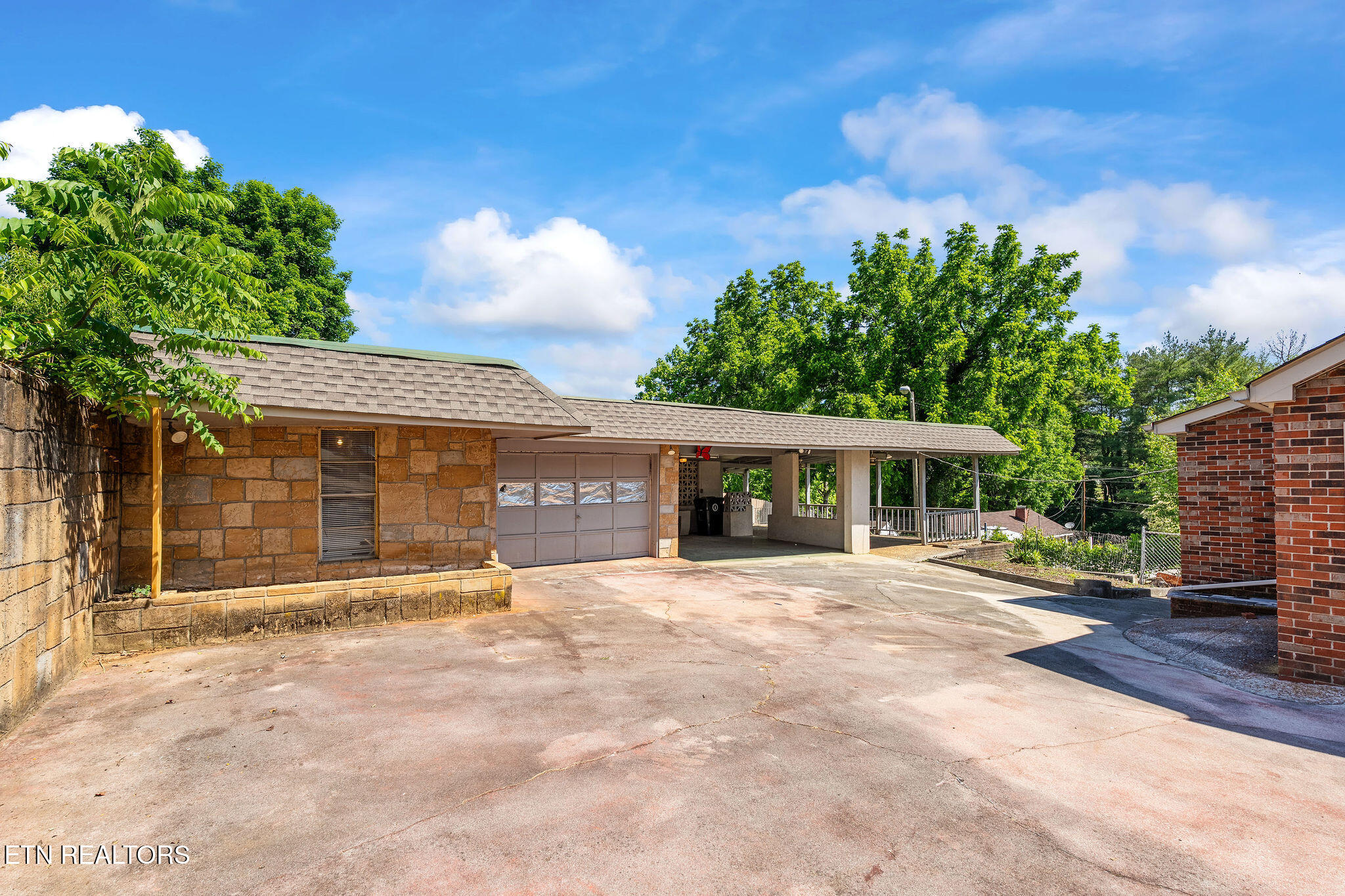303 E Louise Avenue Morristown TN 37813